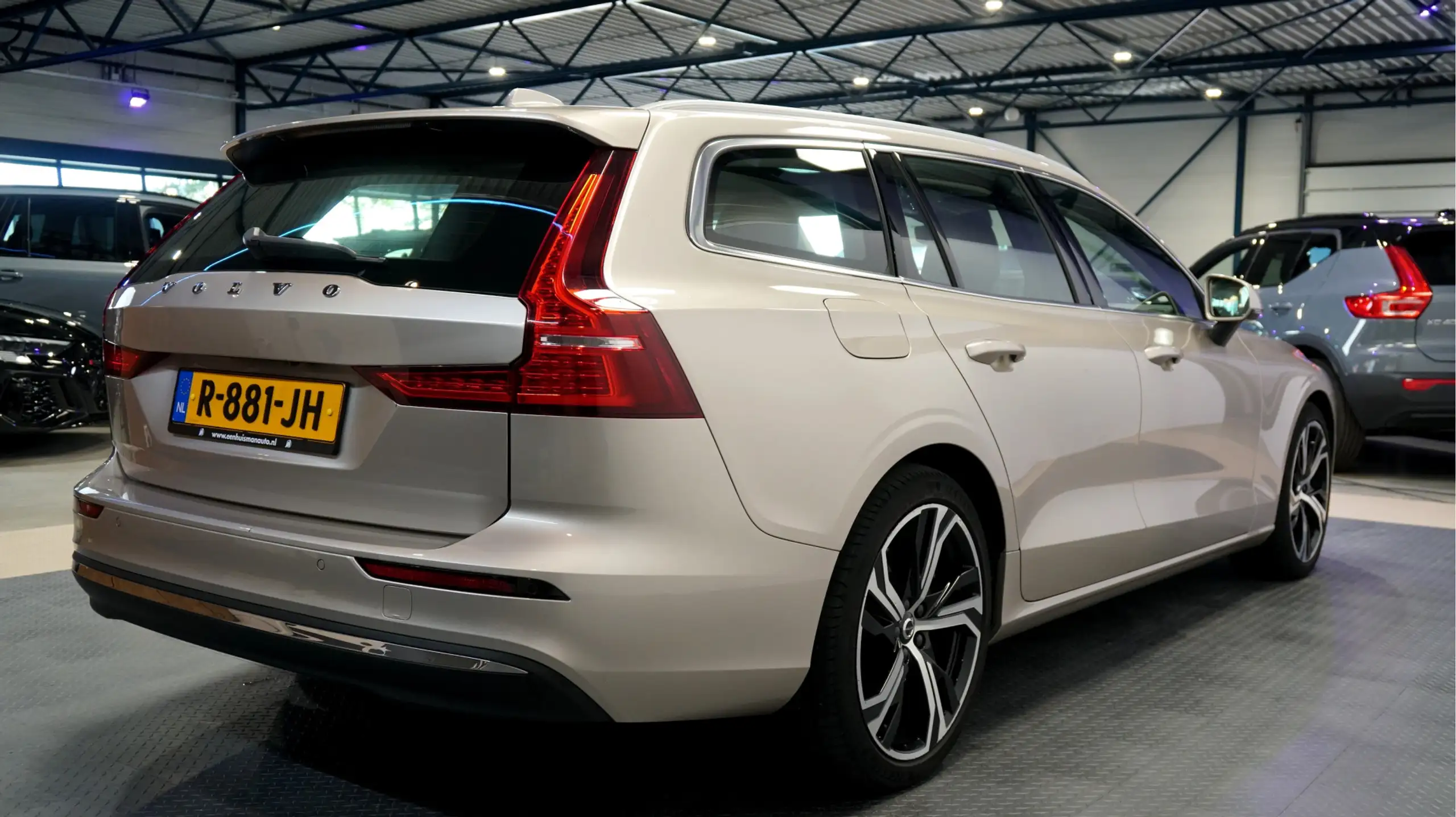 Volvo - V60