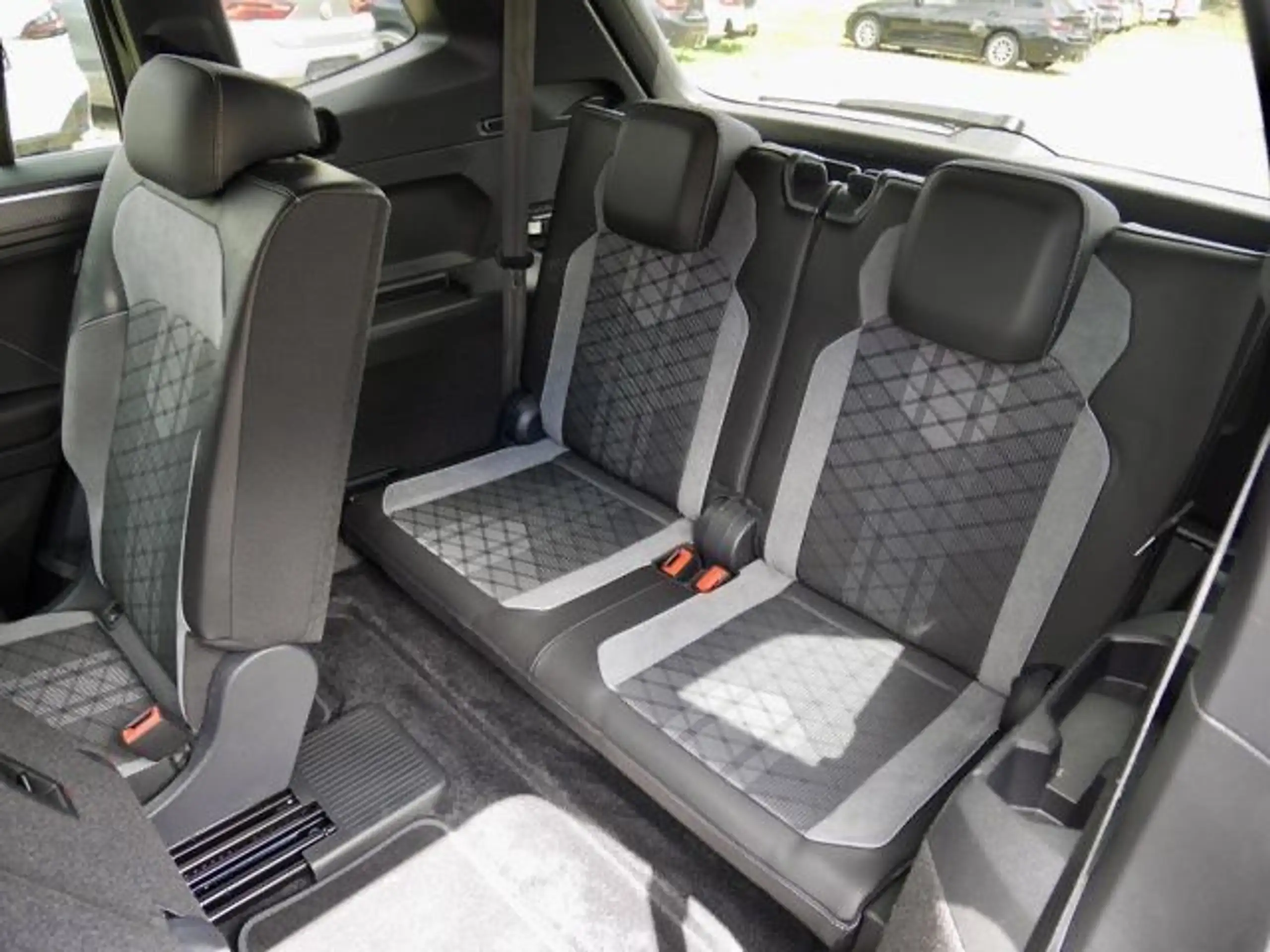 Volkswagen - Tiguan Allspace