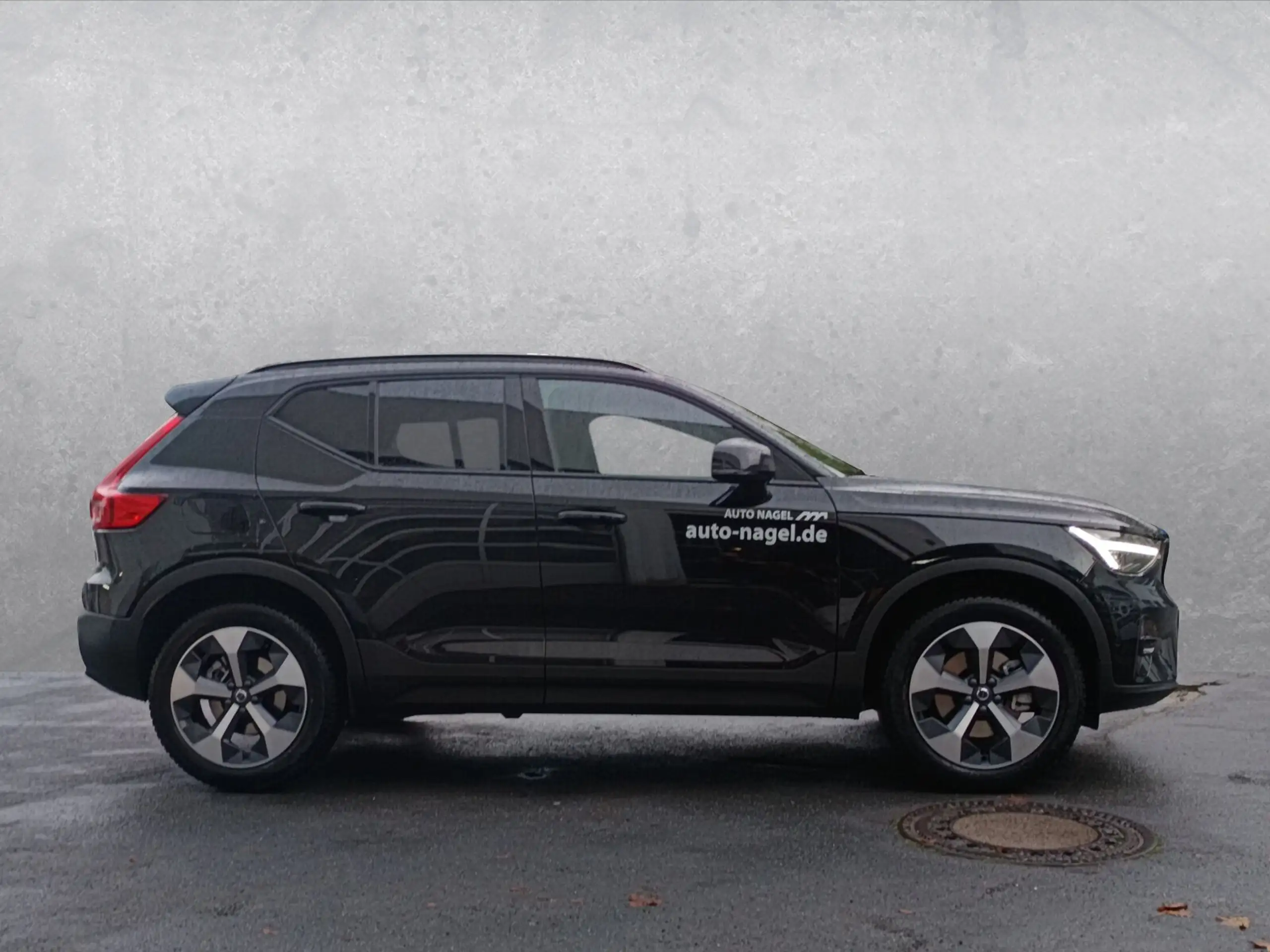 Volvo - XC40