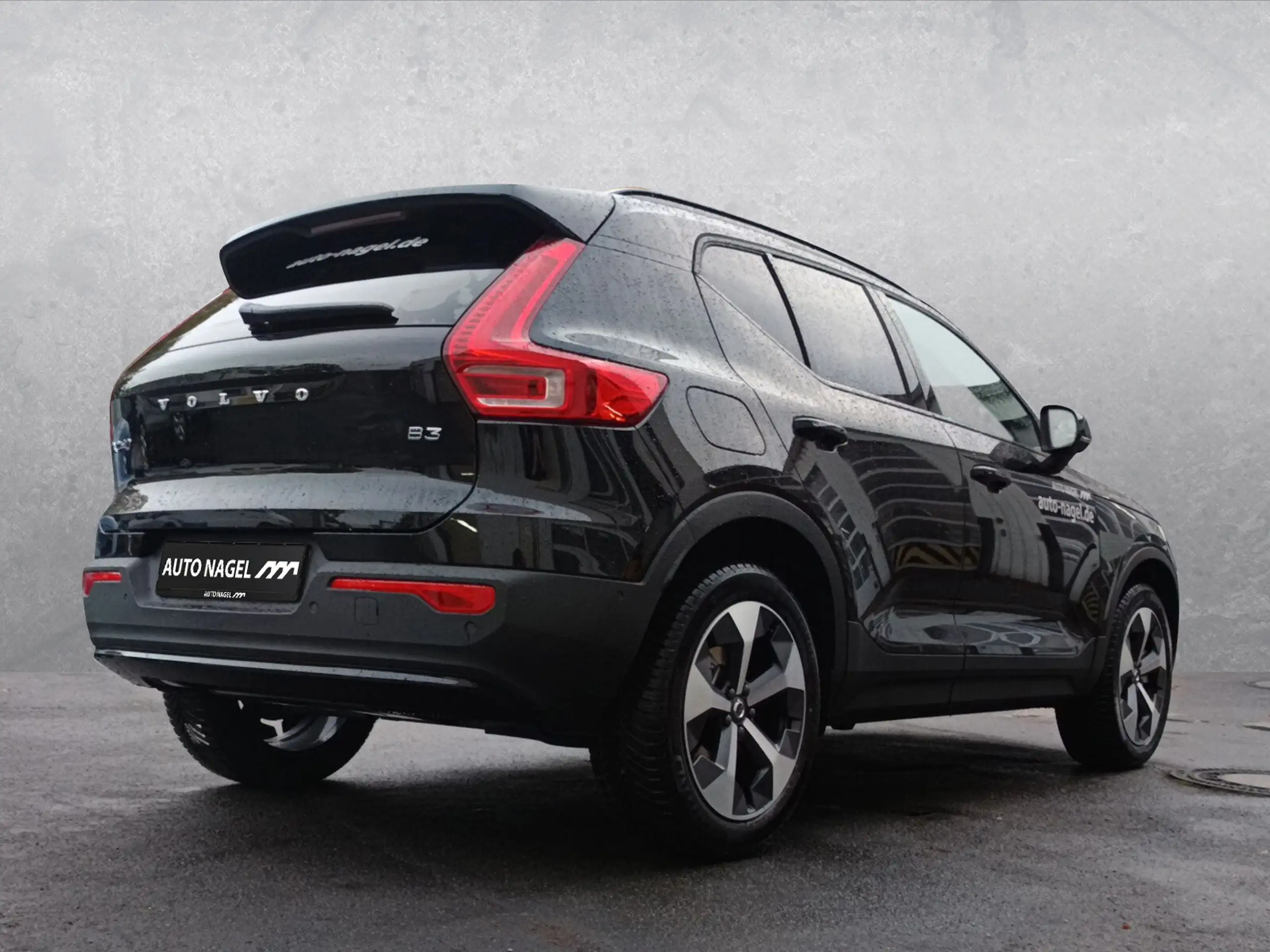 Volvo - XC40