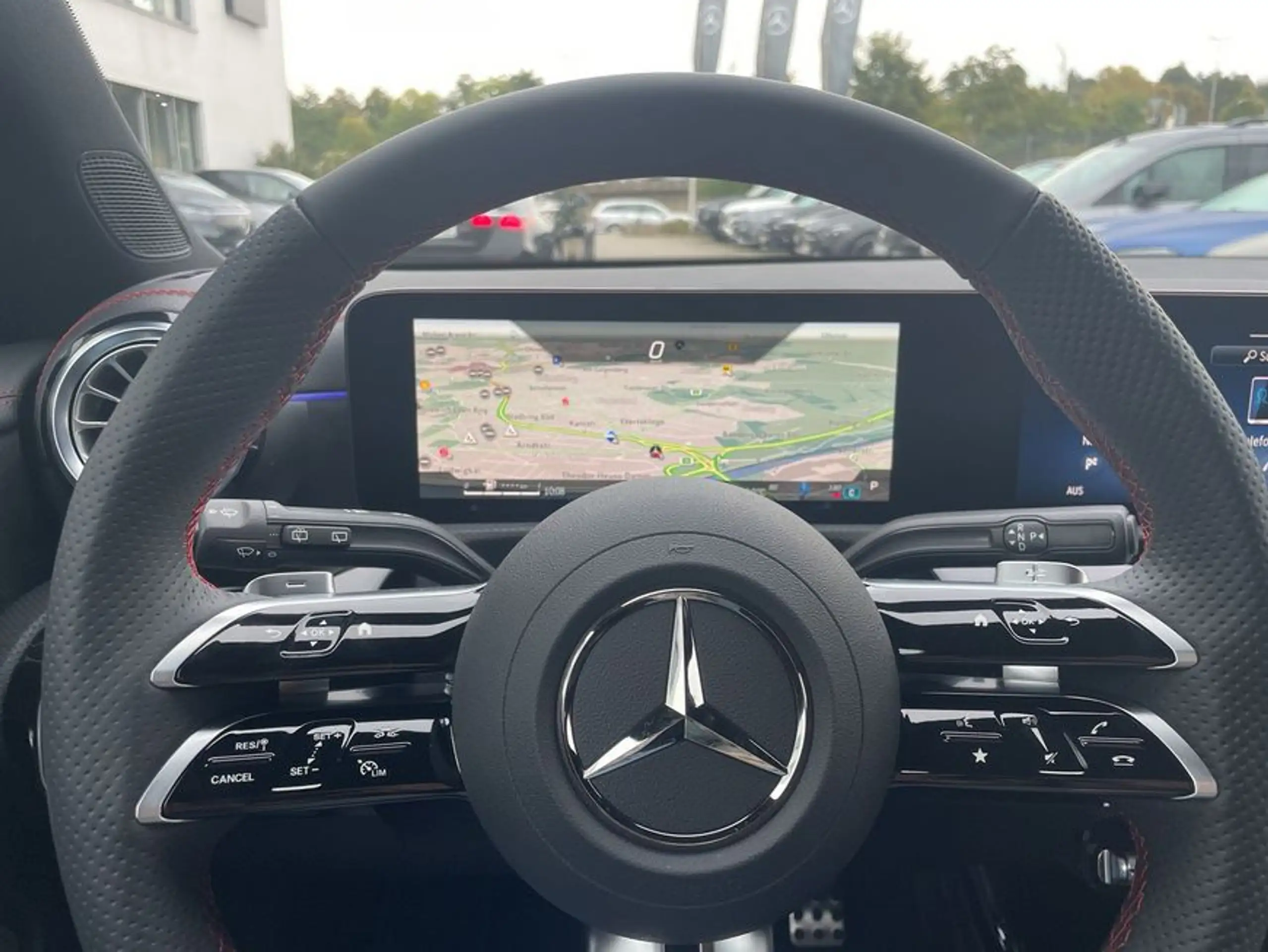 Mercedes-Benz - CLA 200