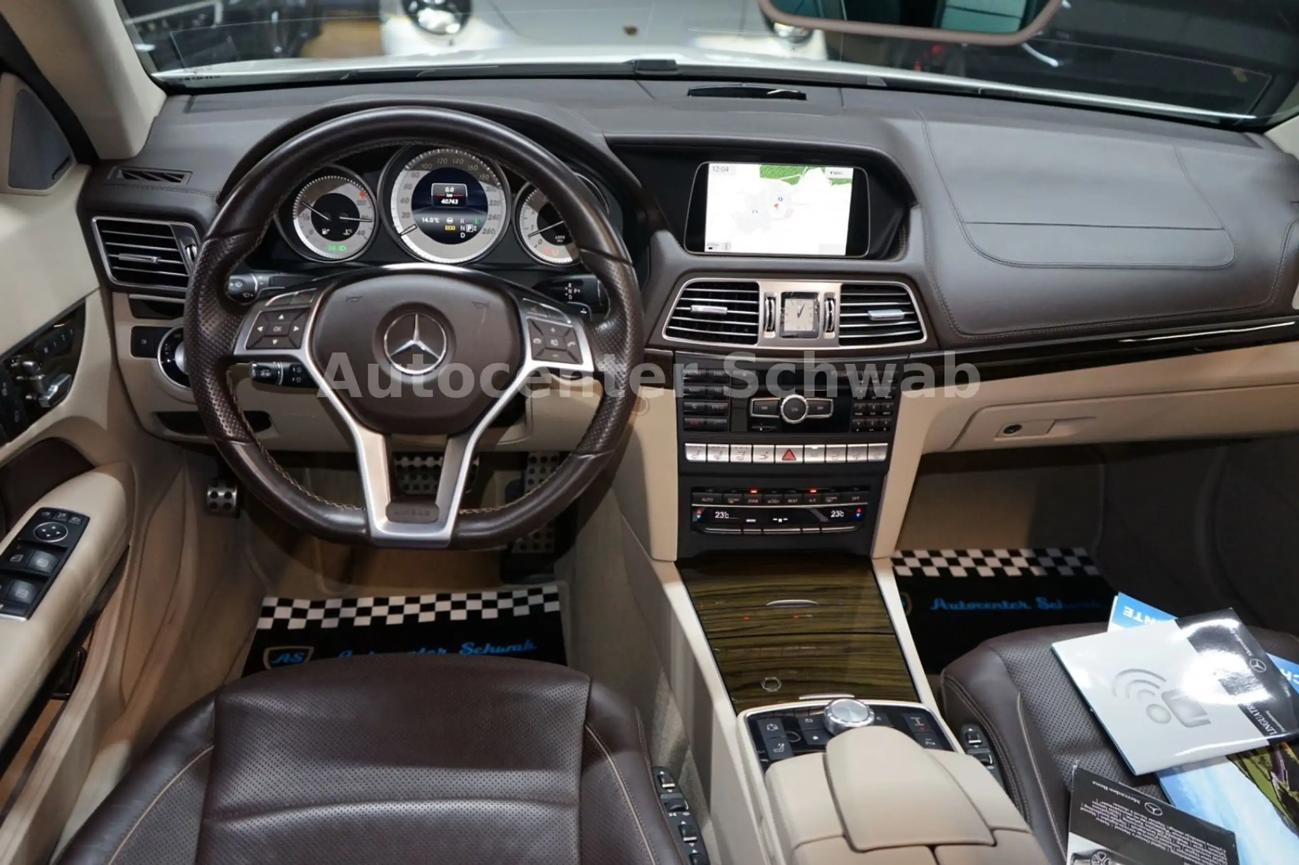 Mercedes-Benz - E 500