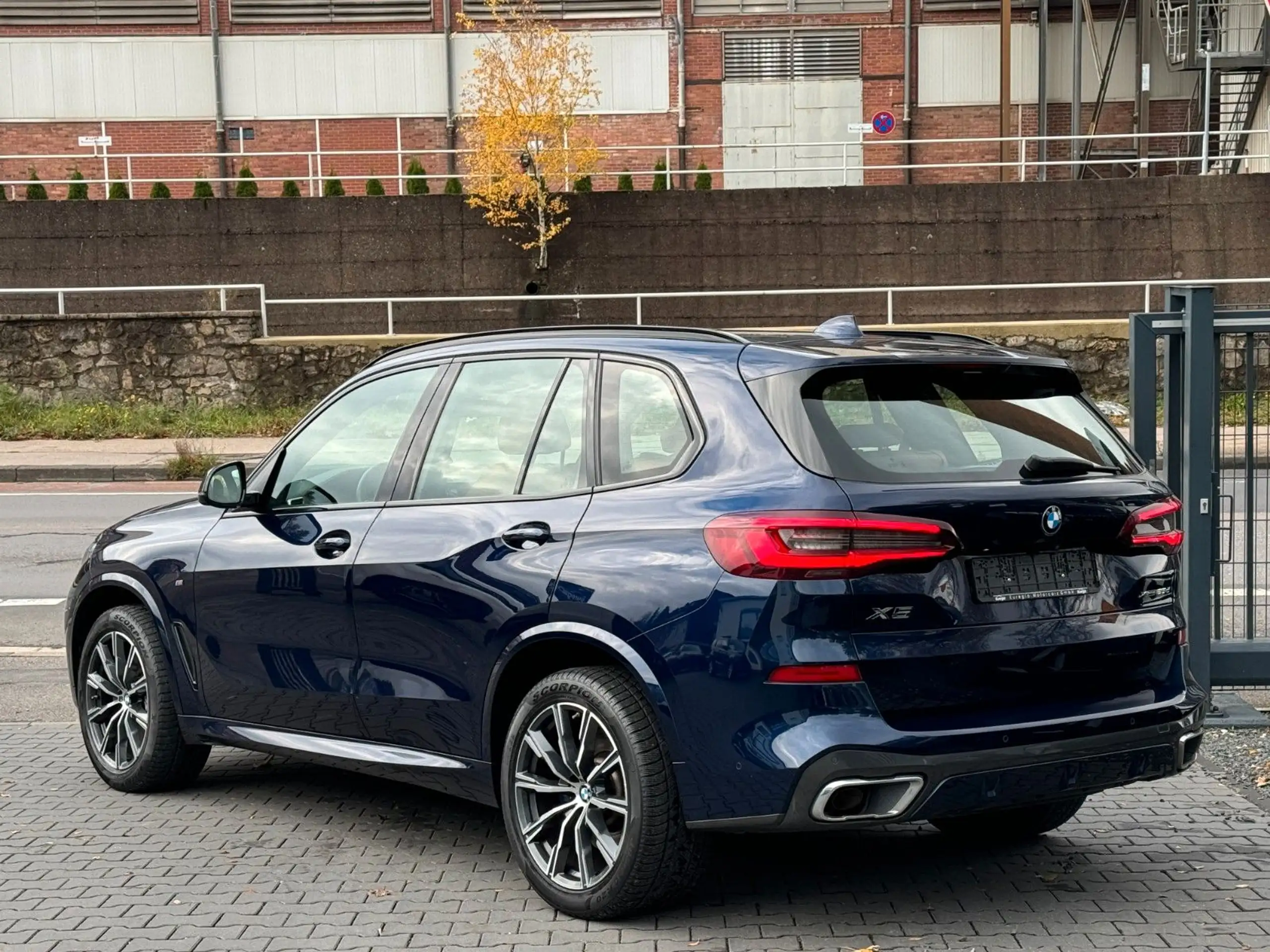 BMW - X5