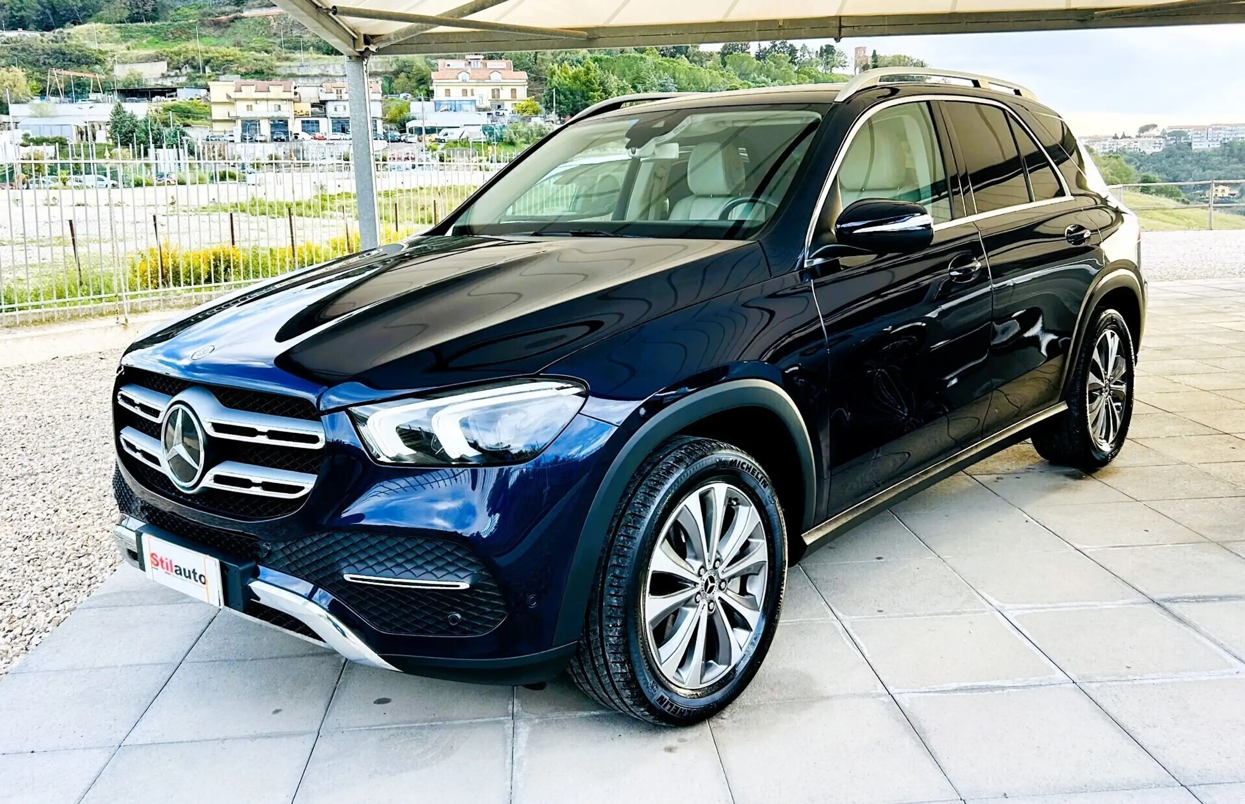 Mercedes-Benz - GLE 300