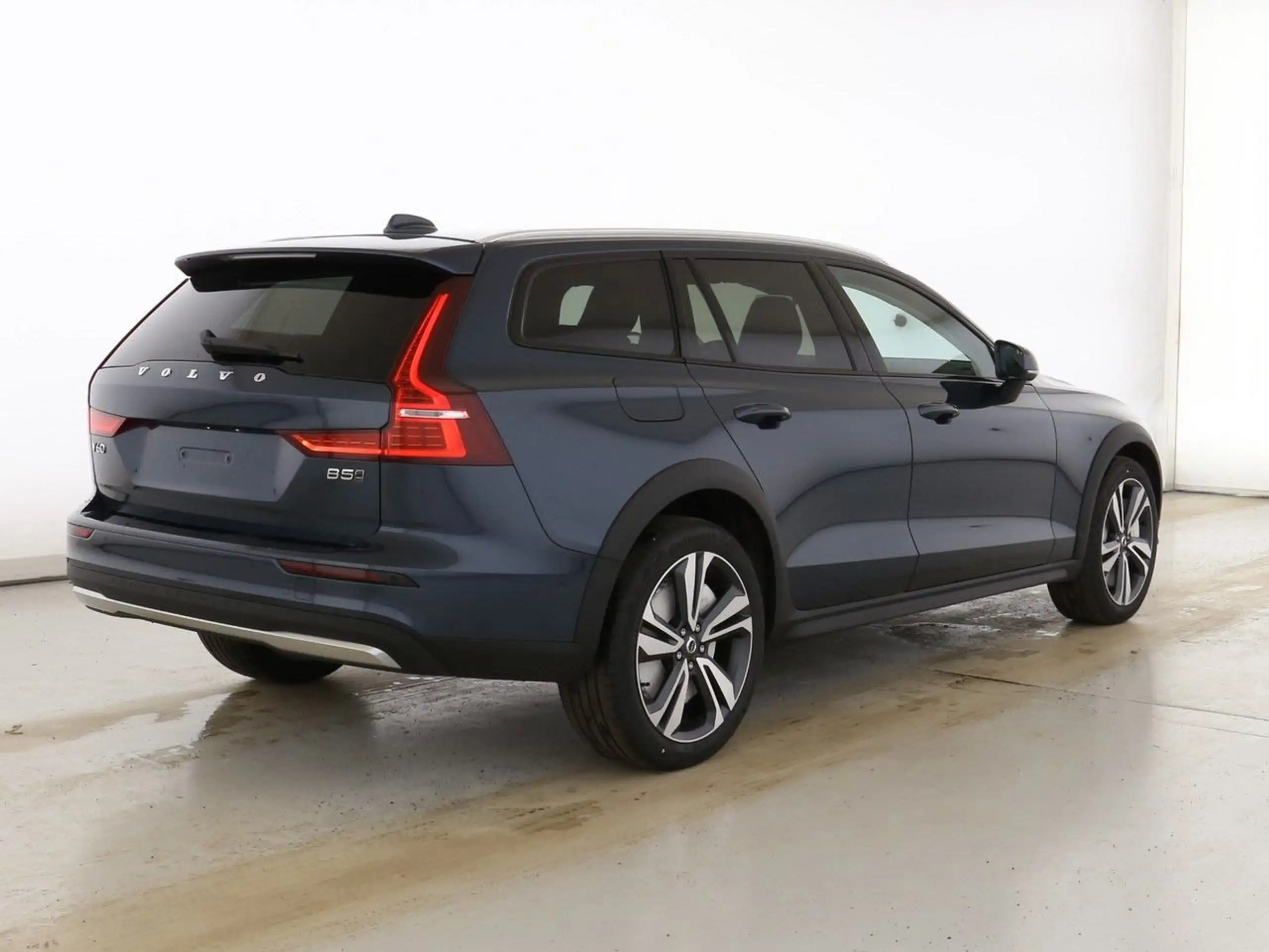 Volvo - V60 Cross Country