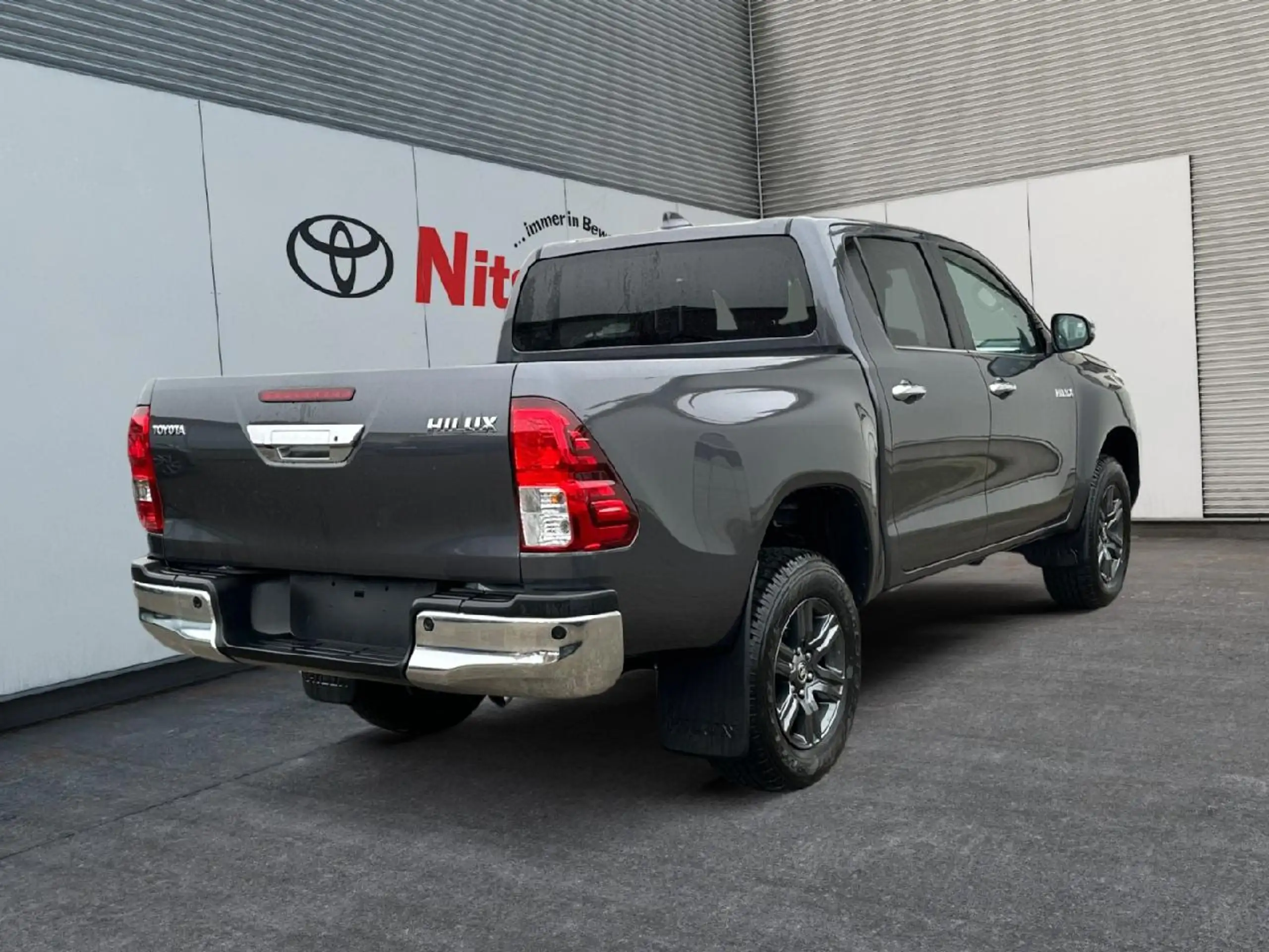 Toyota - Hilux