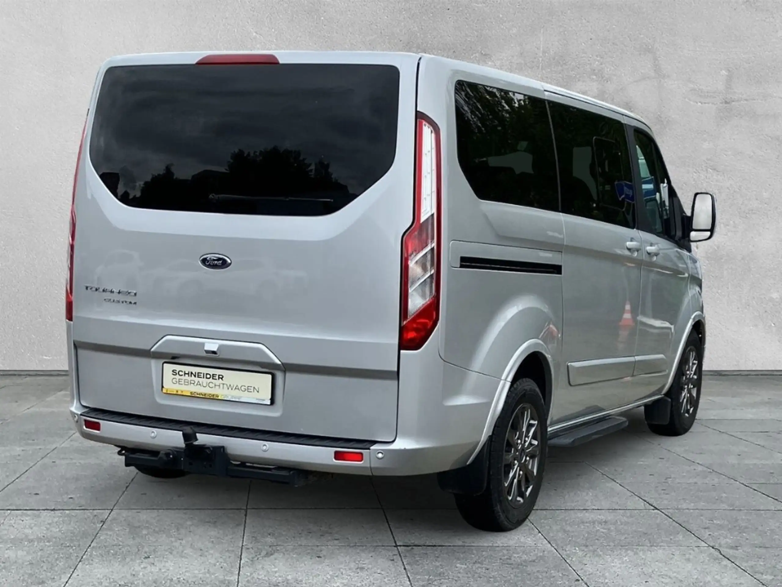 Ford - Tourneo Custom