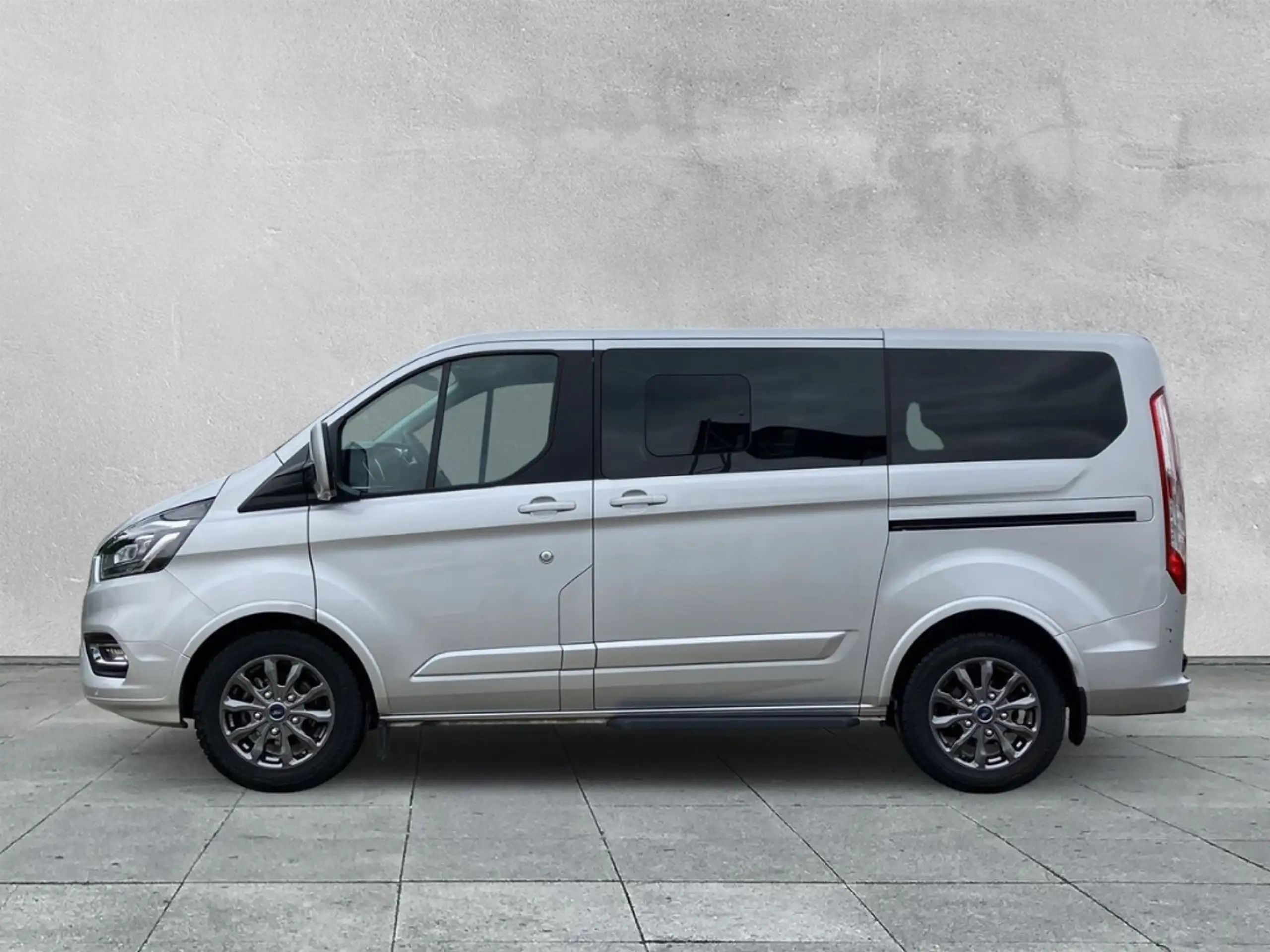 Ford - Tourneo Custom