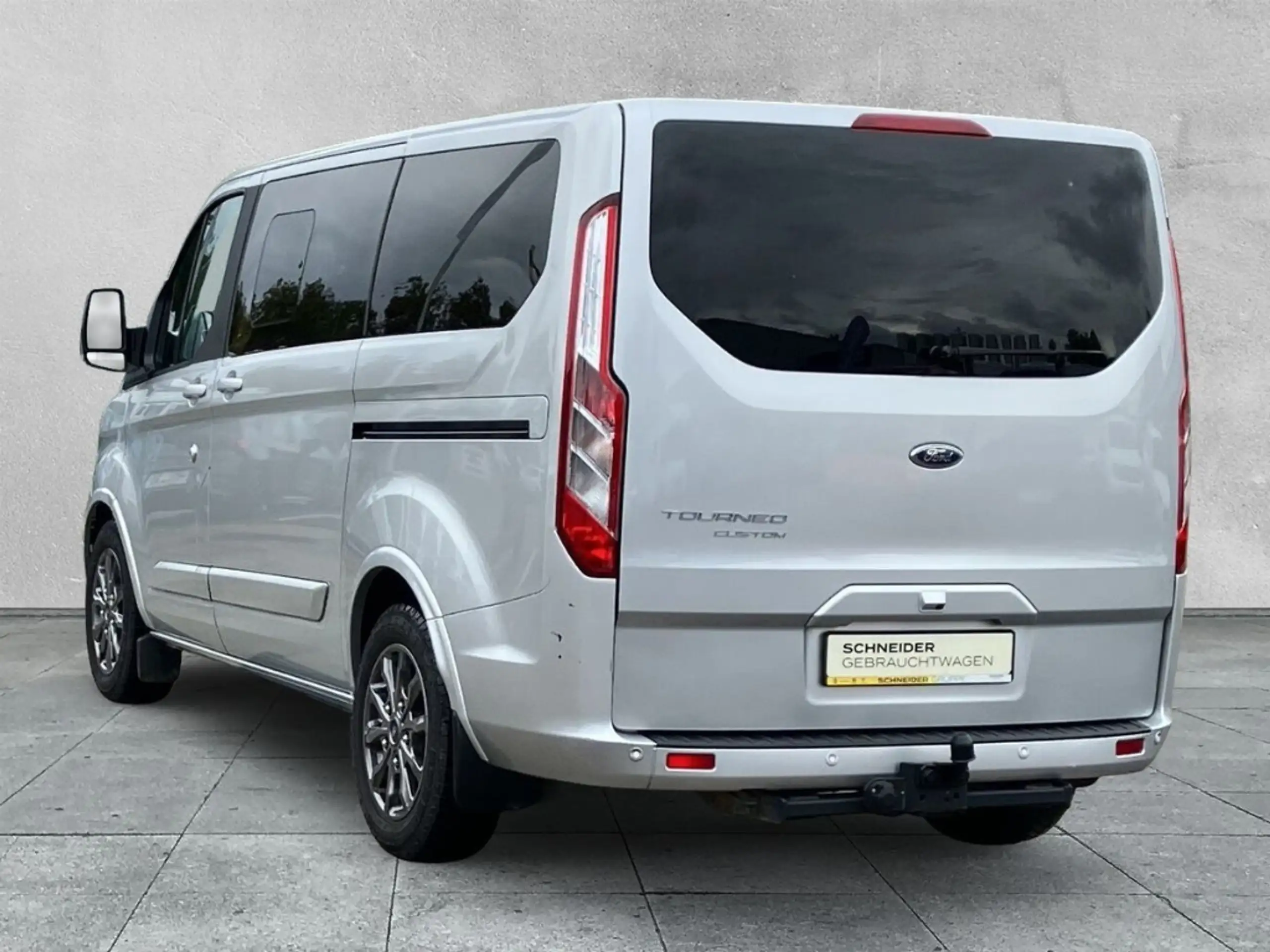 Ford - Tourneo Custom