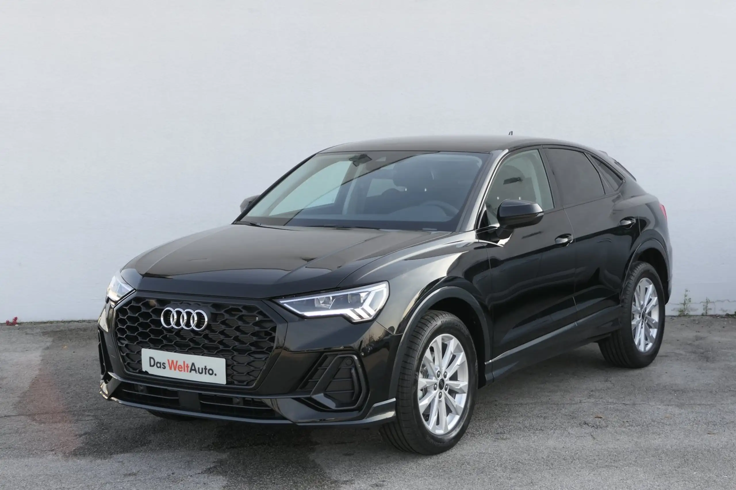 Audi - Q3