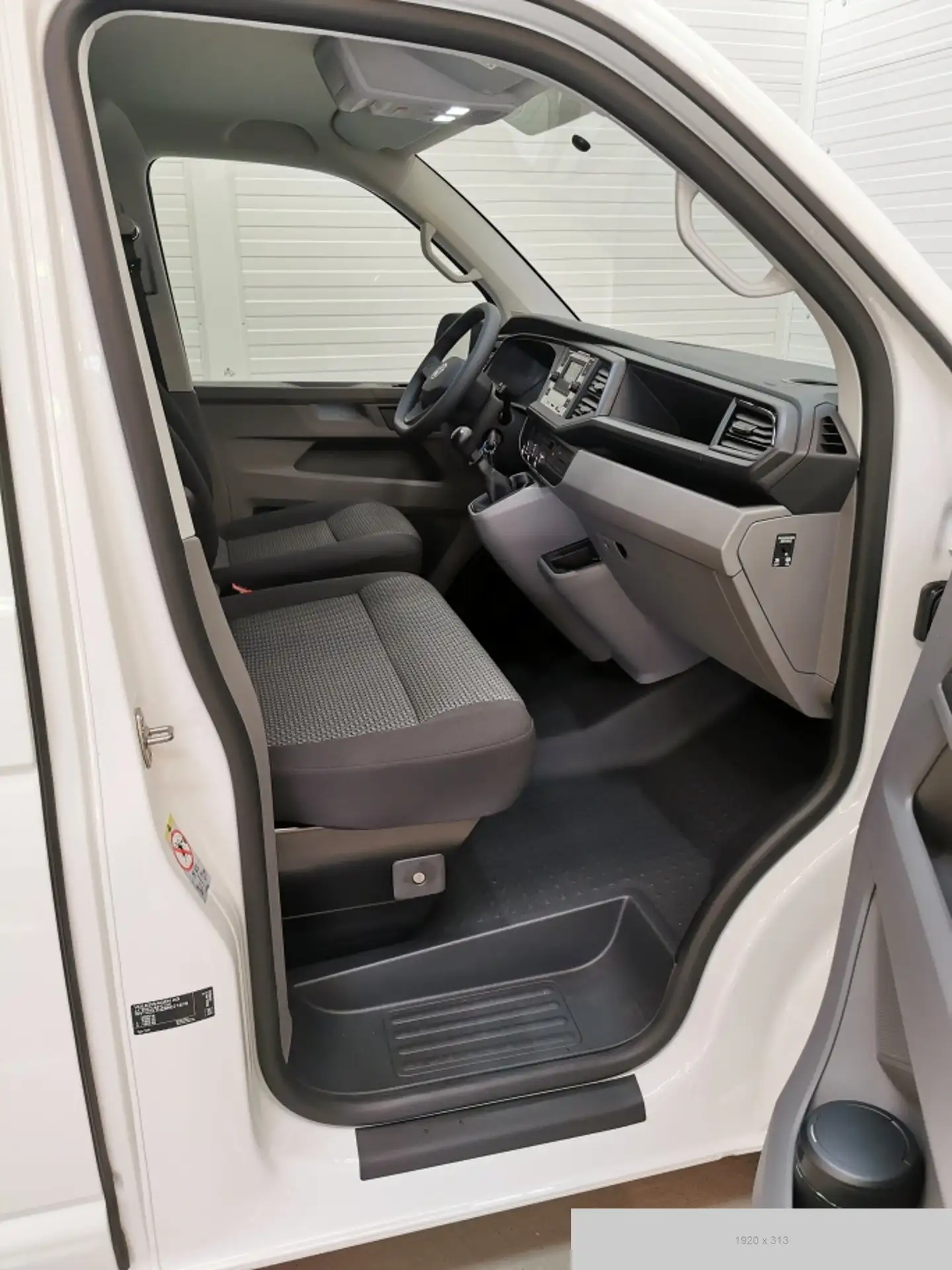 Volkswagen - T6.1 Transporter