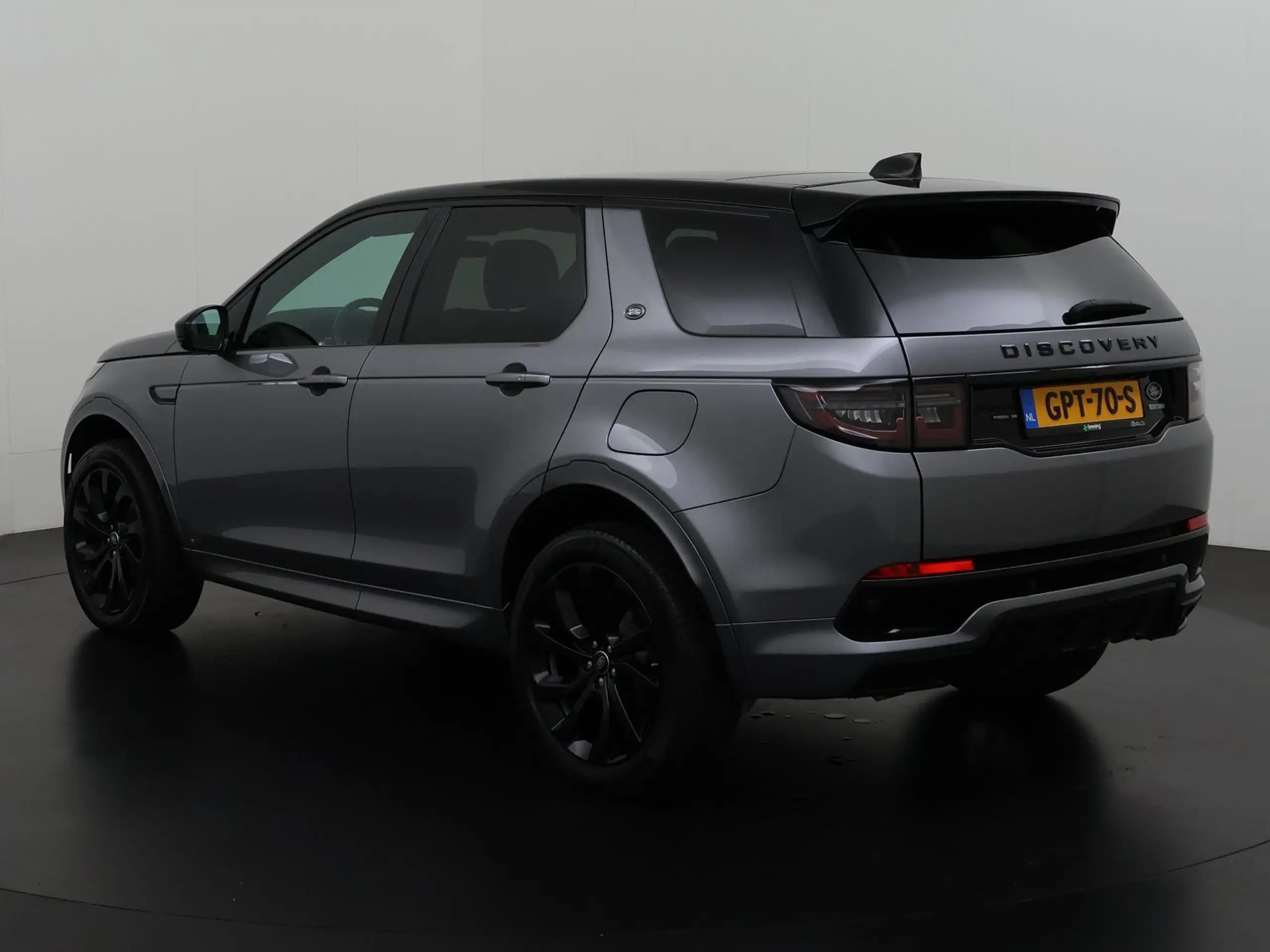 Land Rover - Discovery Sport