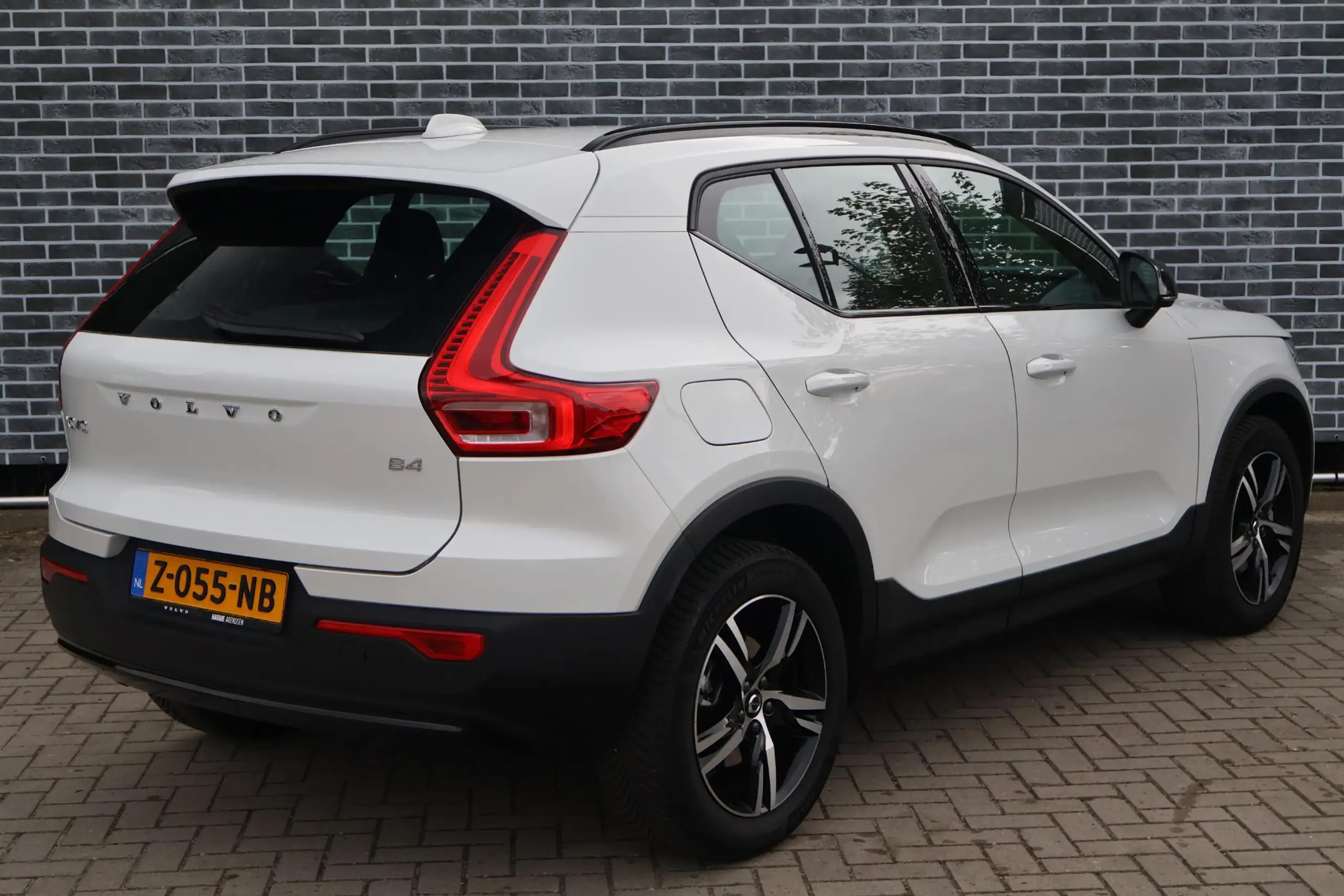 Volvo - XC40