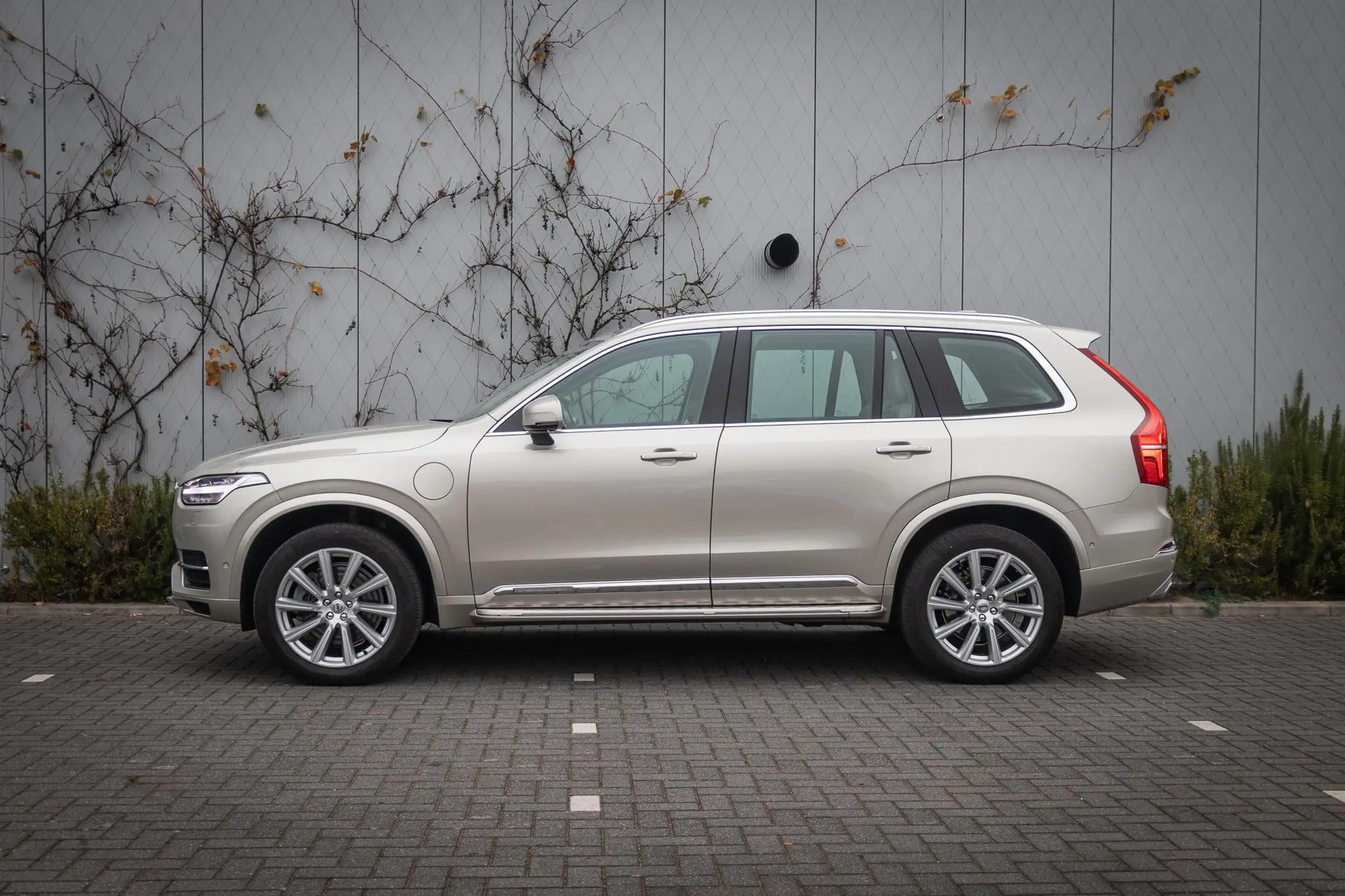 Volvo - XC90