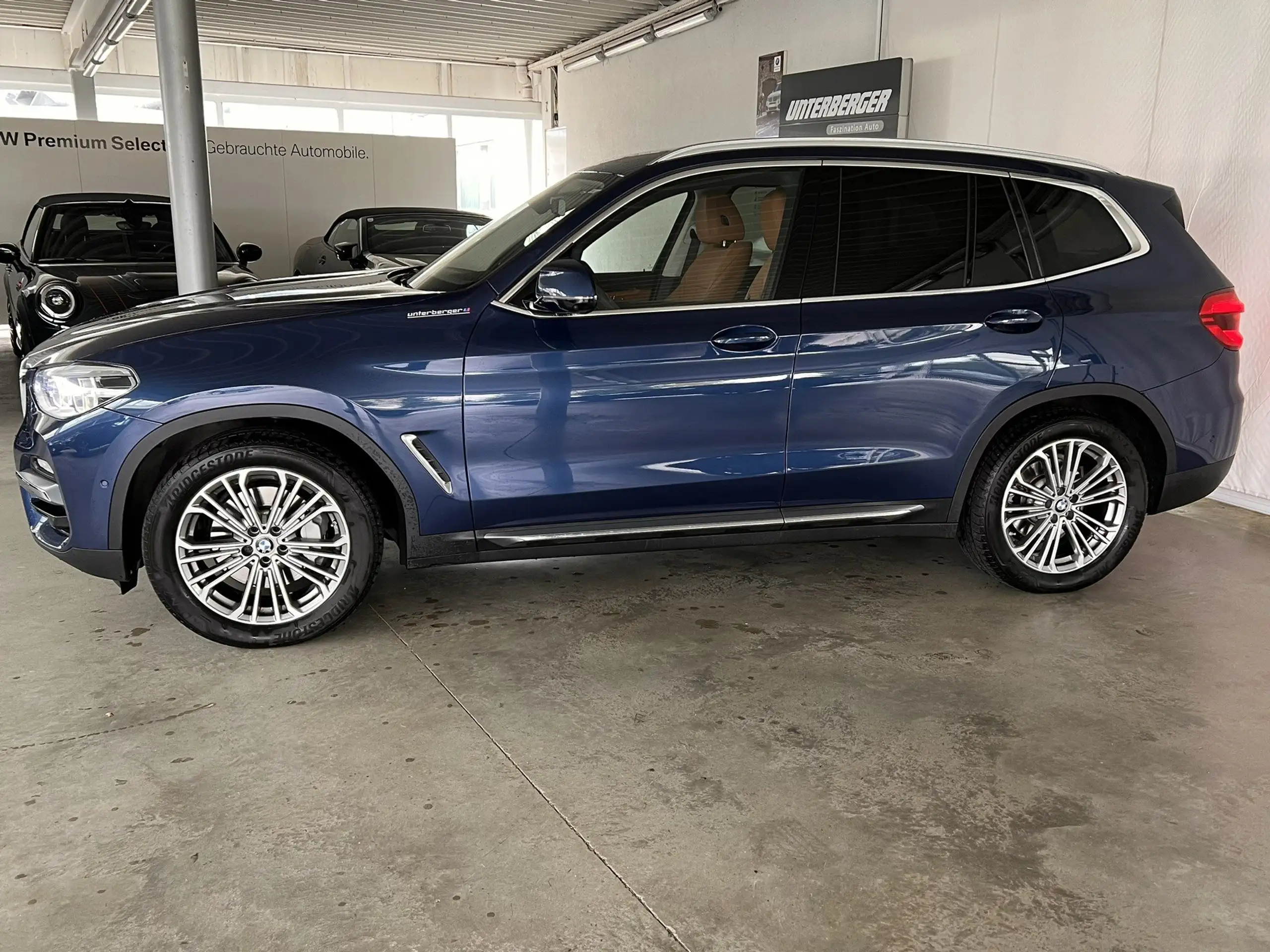 BMW - X3