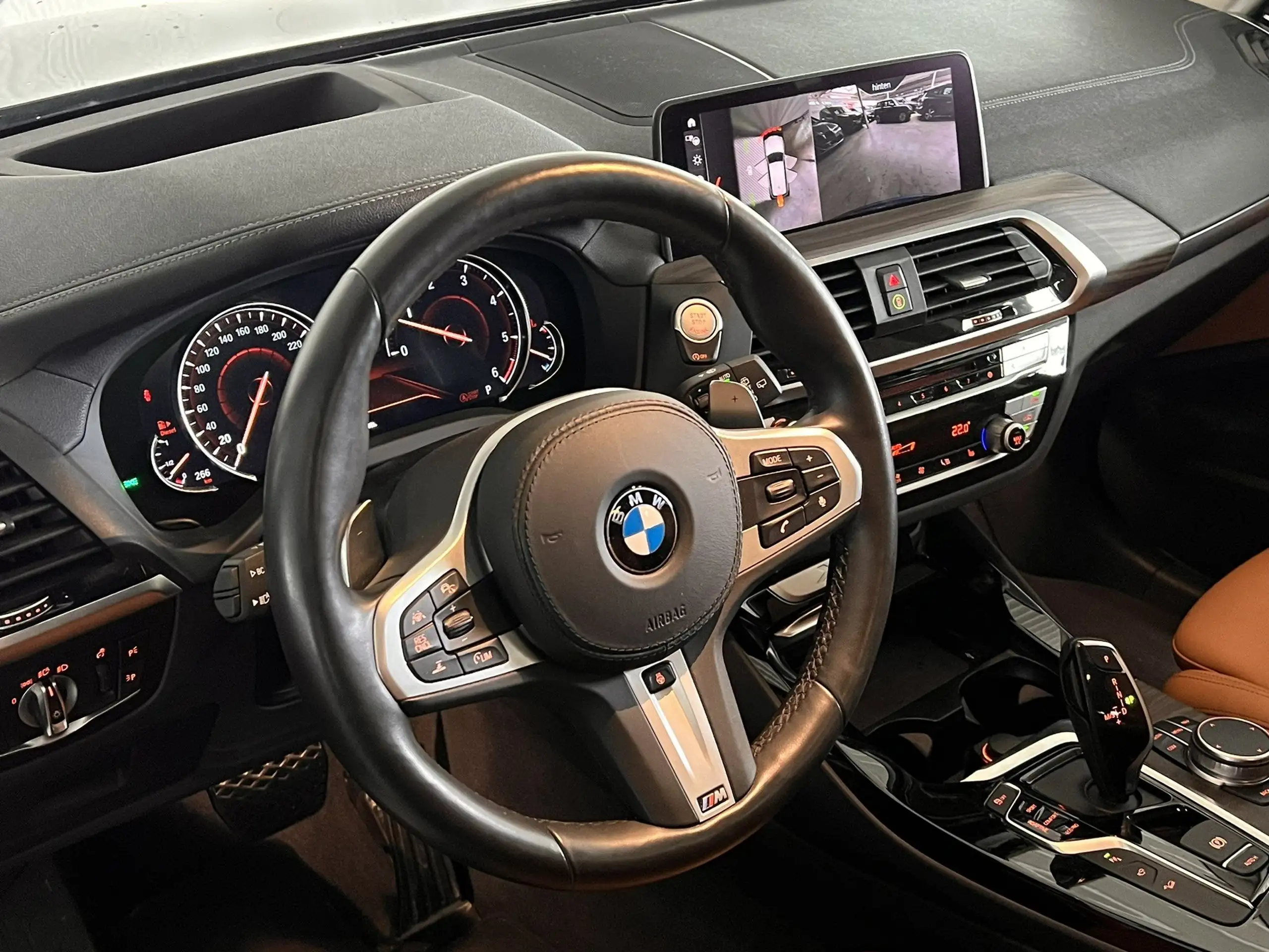 BMW - X3