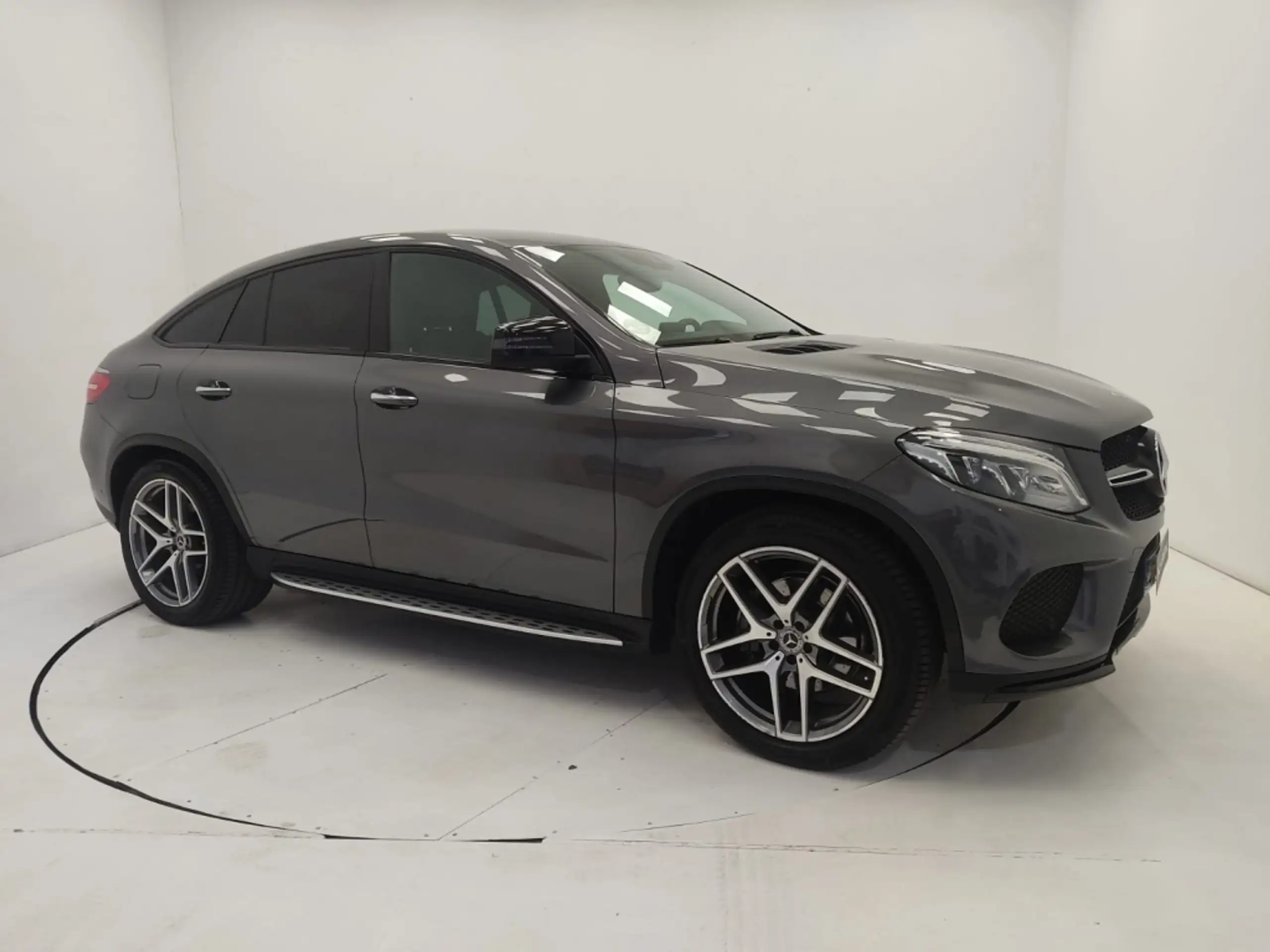 Mercedes-Benz - GLE 350