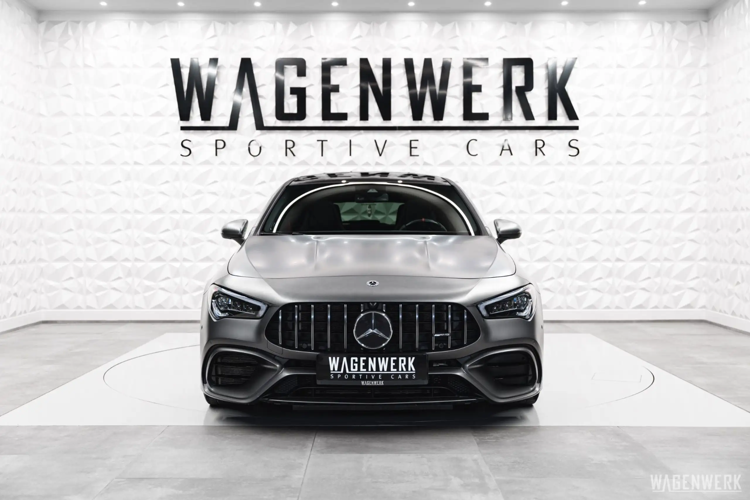 Mercedes-Benz - CLA 45 AMG