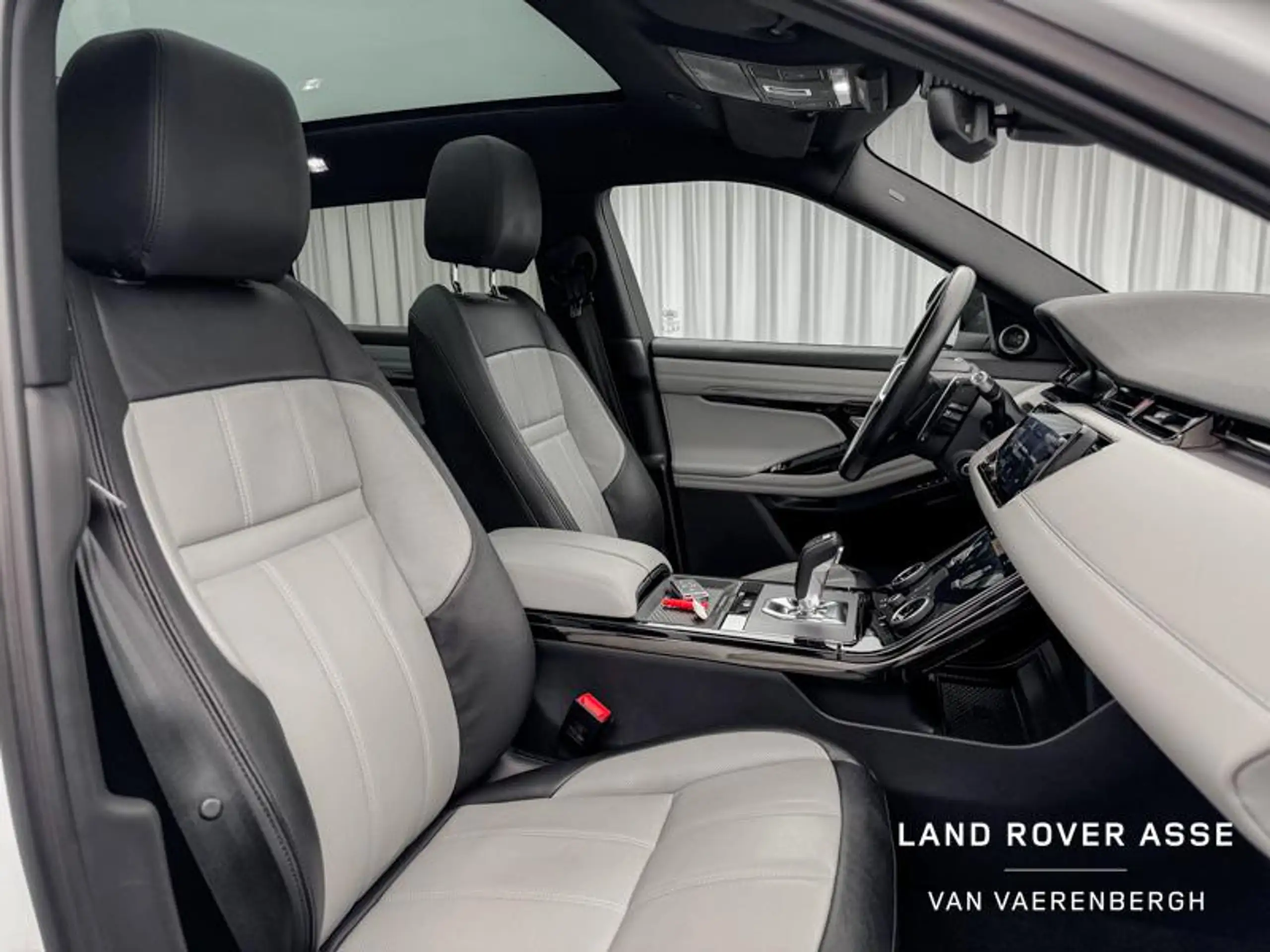 Land Rover - Range Rover Evoque