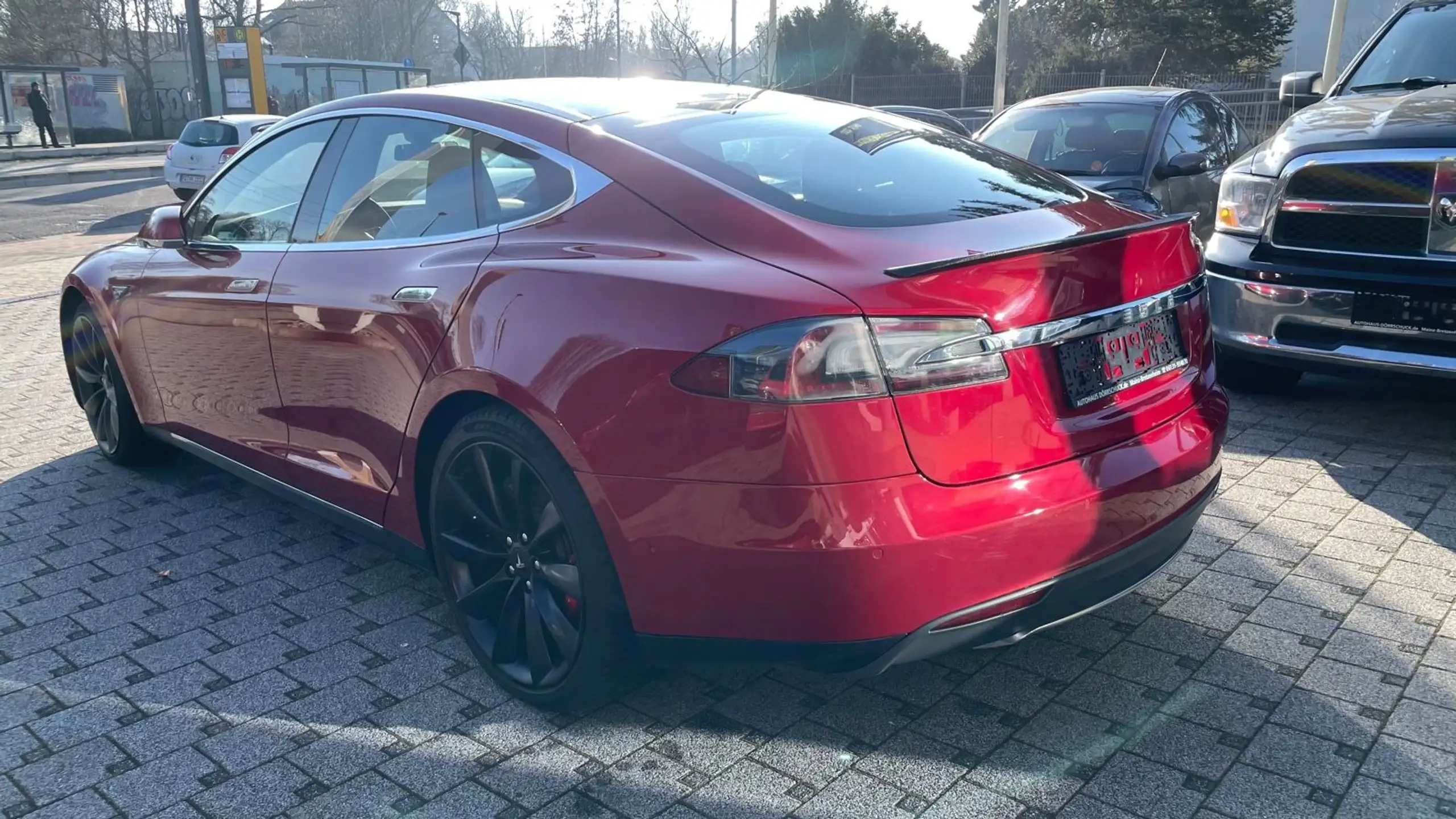 Tesla - Model S