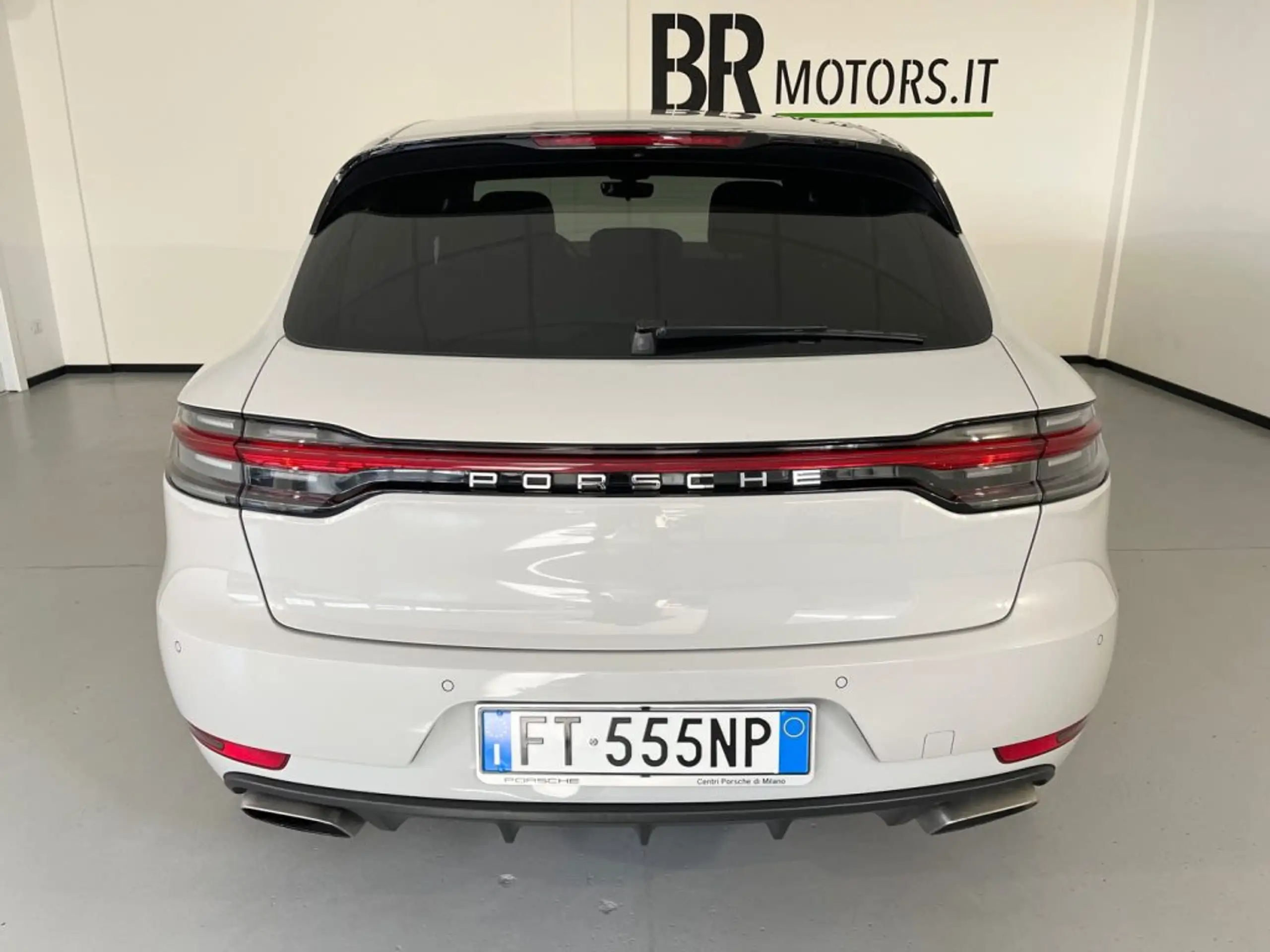 Porsche - Macan