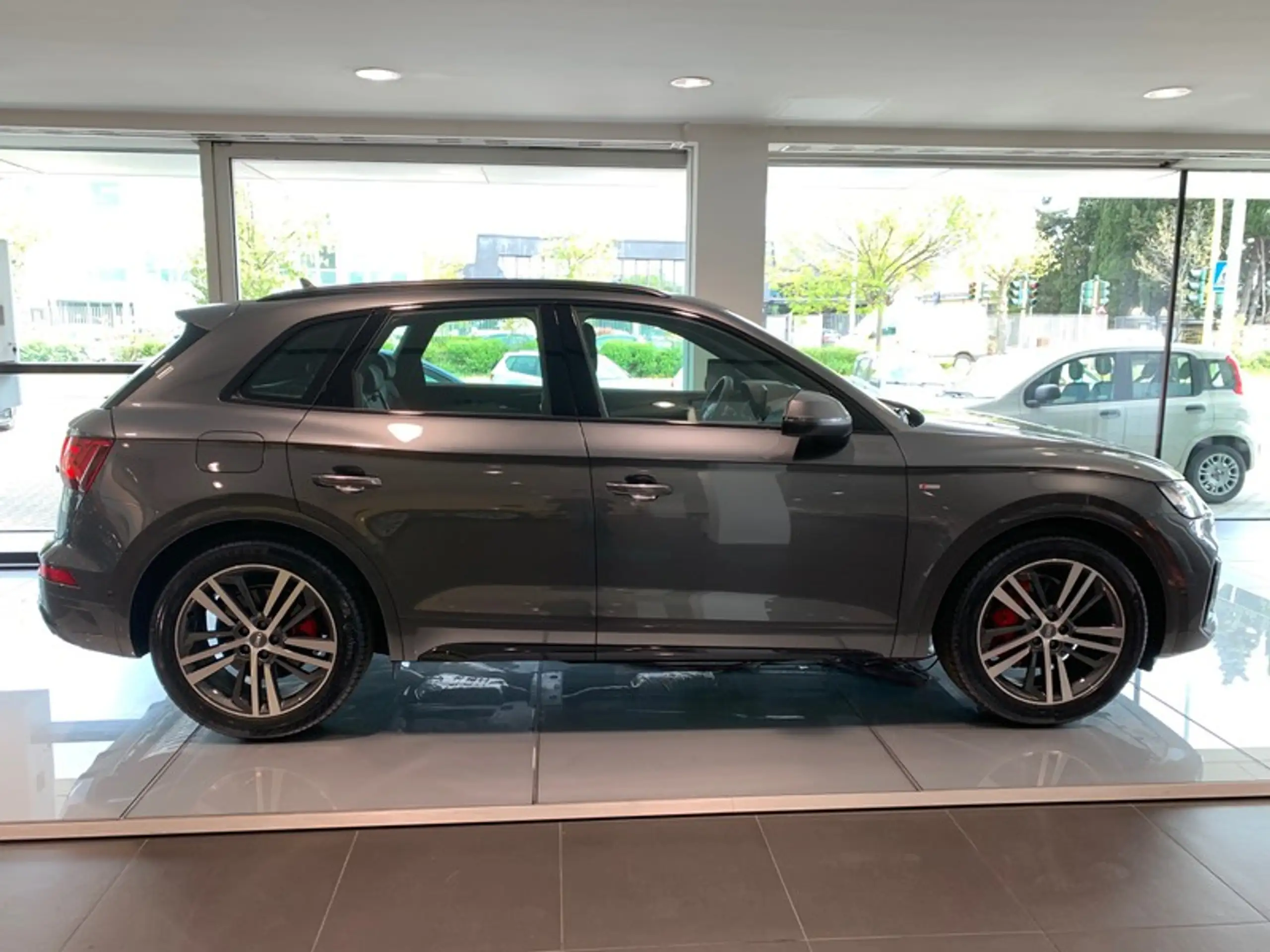 Audi - Q5