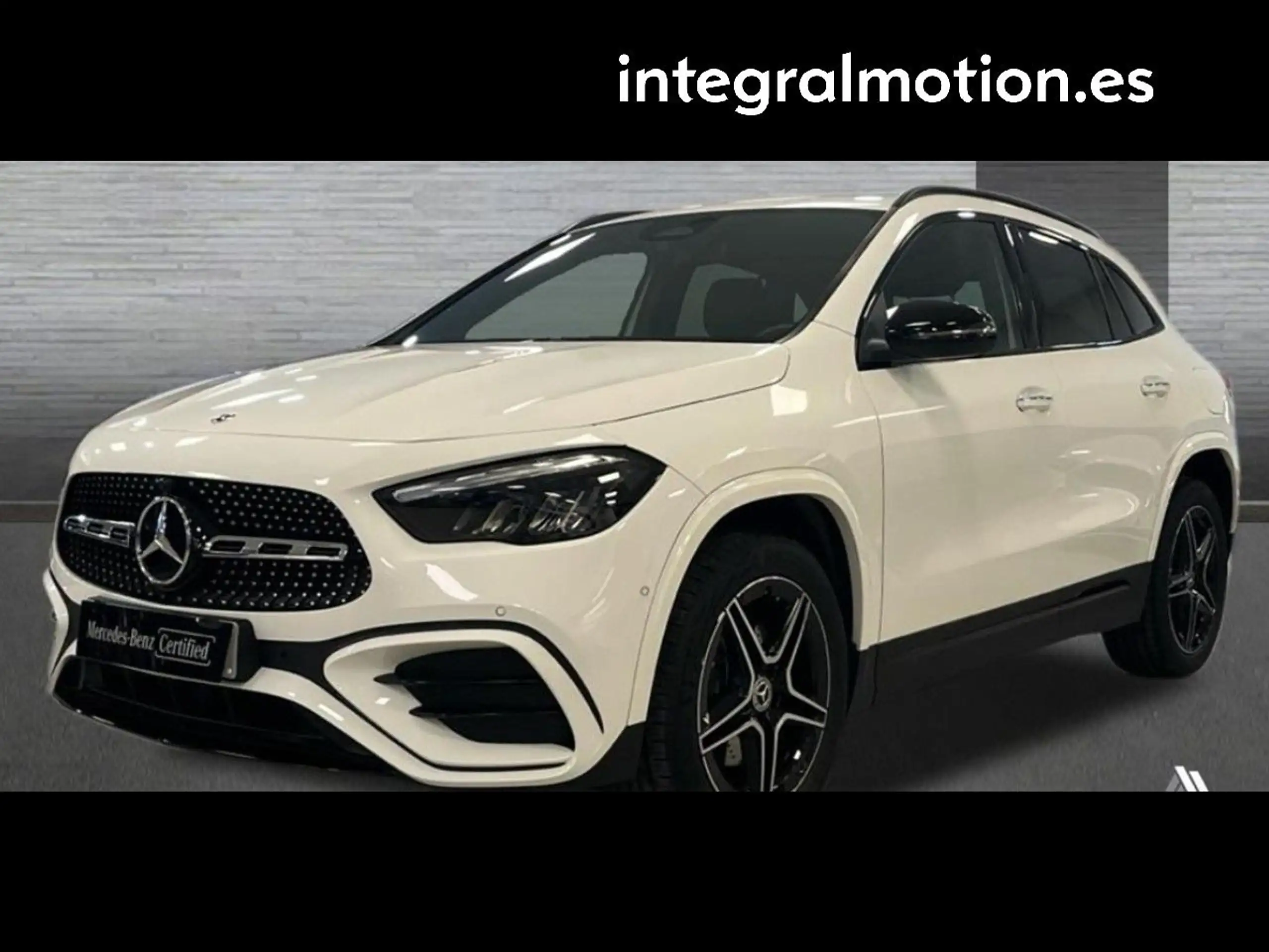 Mercedes-Benz - GLA 250