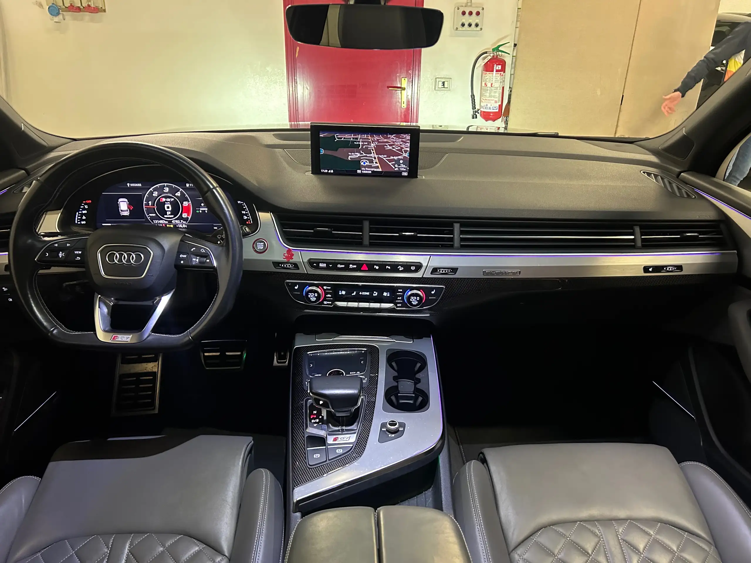 Audi - SQ7