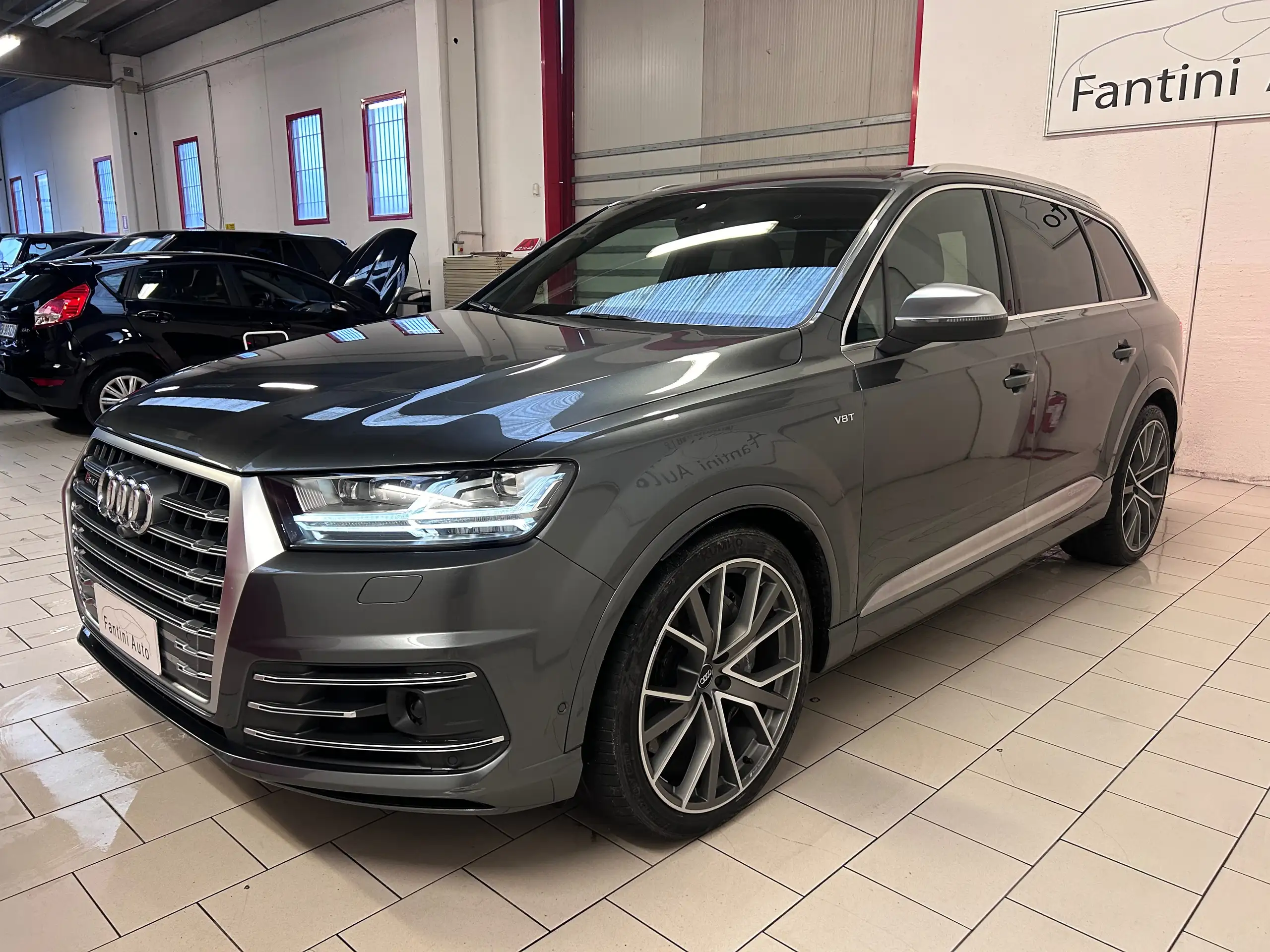 Audi - SQ7