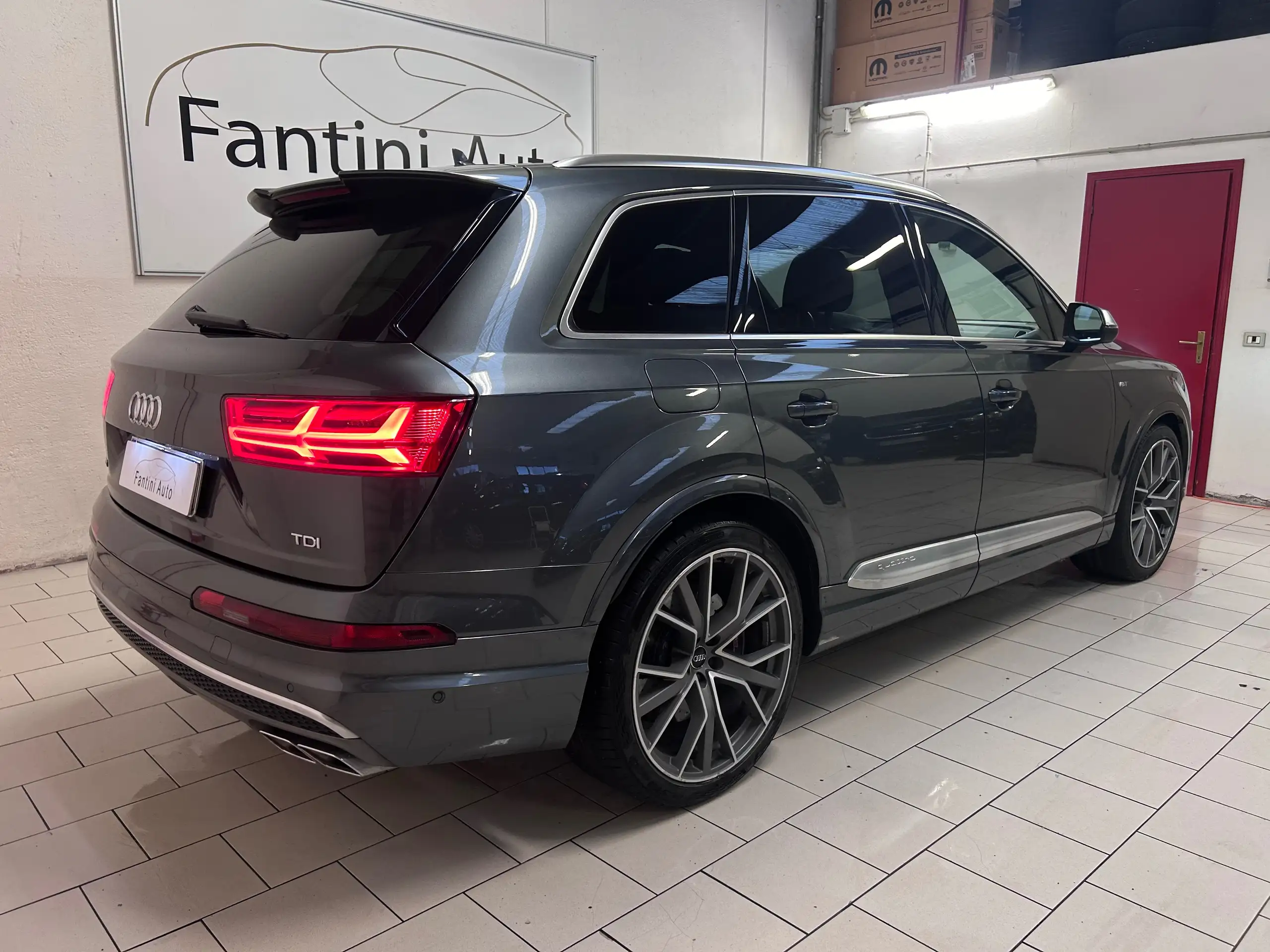 Audi - SQ7