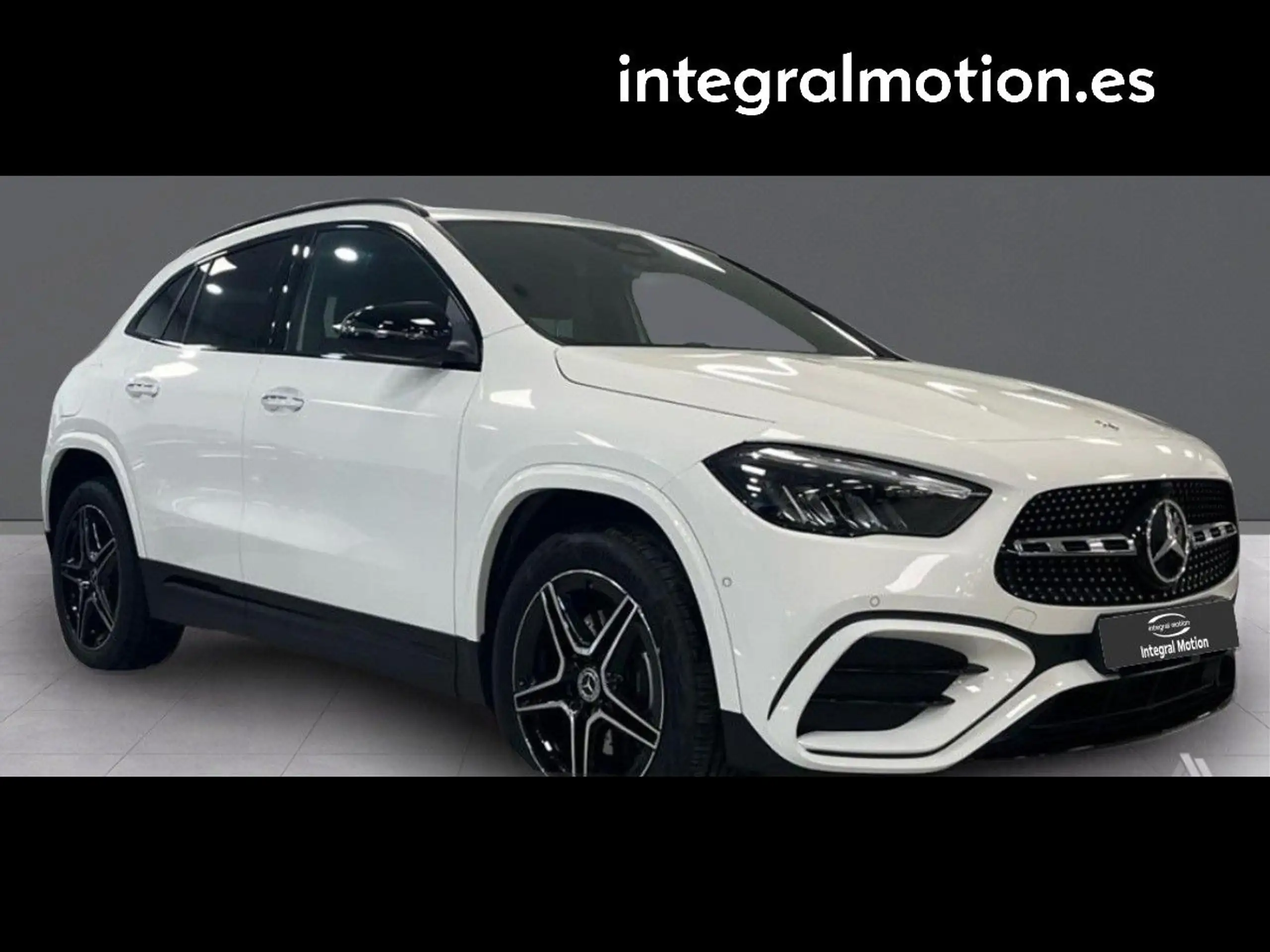 Mercedes-Benz - GLA 250