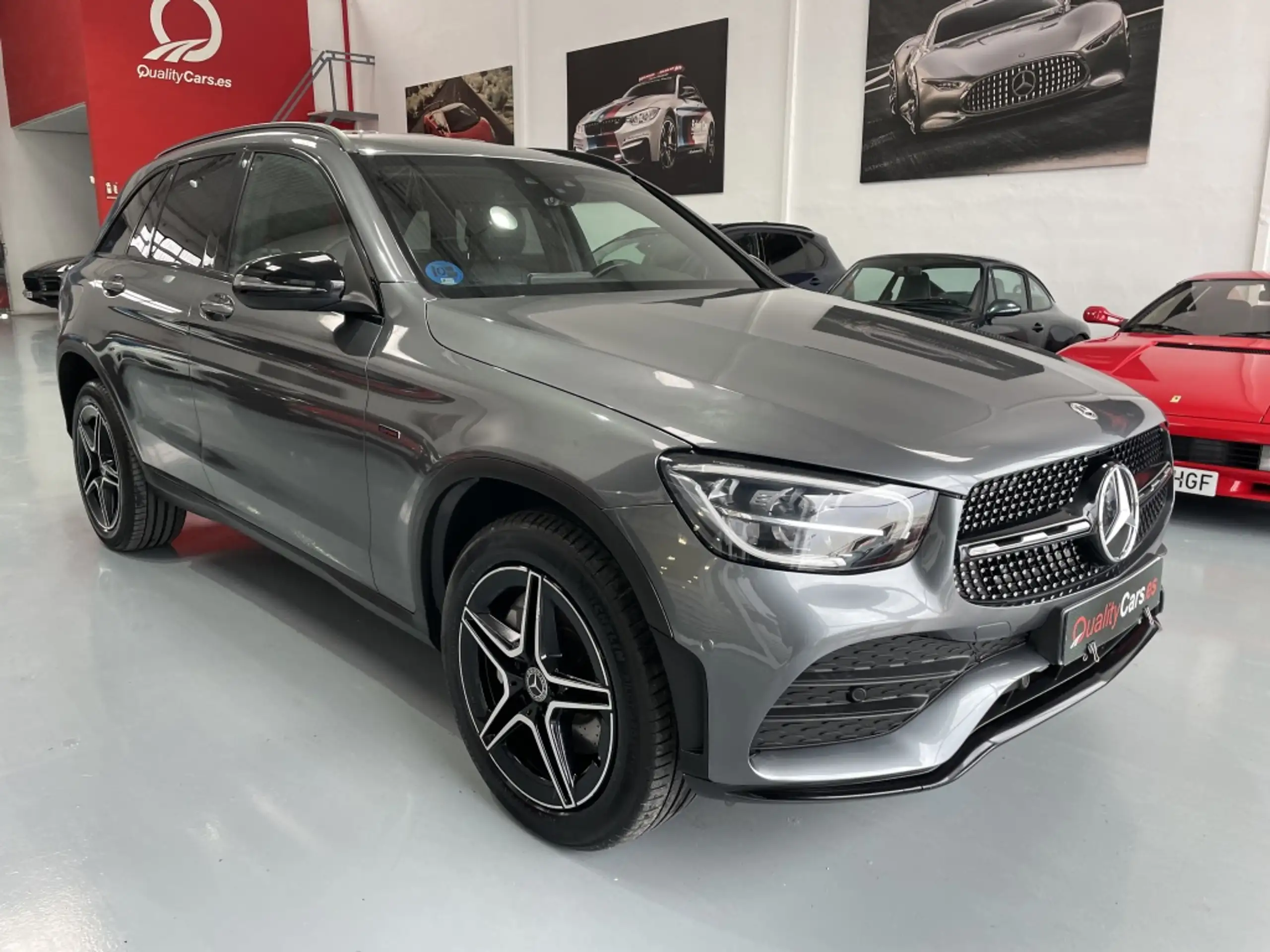 Mercedes-Benz - GLC 300