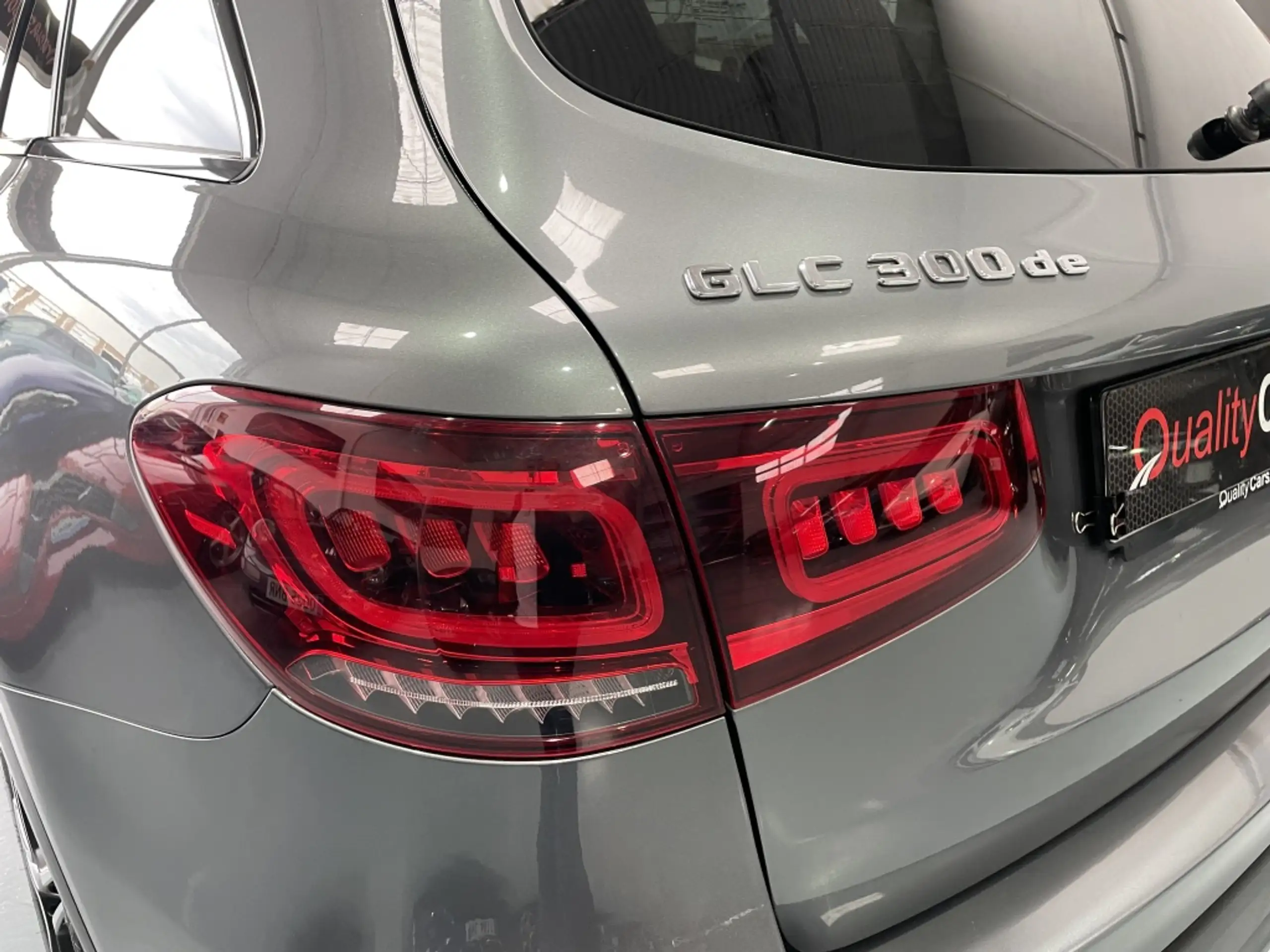 Mercedes-Benz - GLC 300