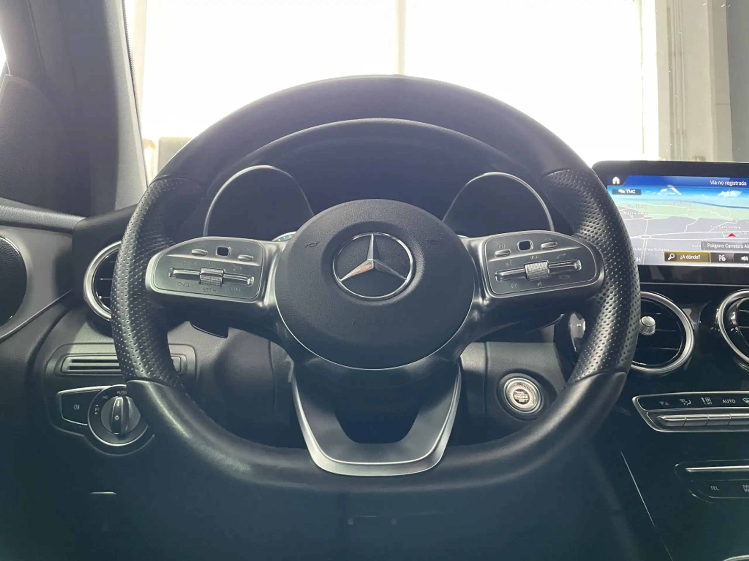 Mercedes-Benz - GLC 300