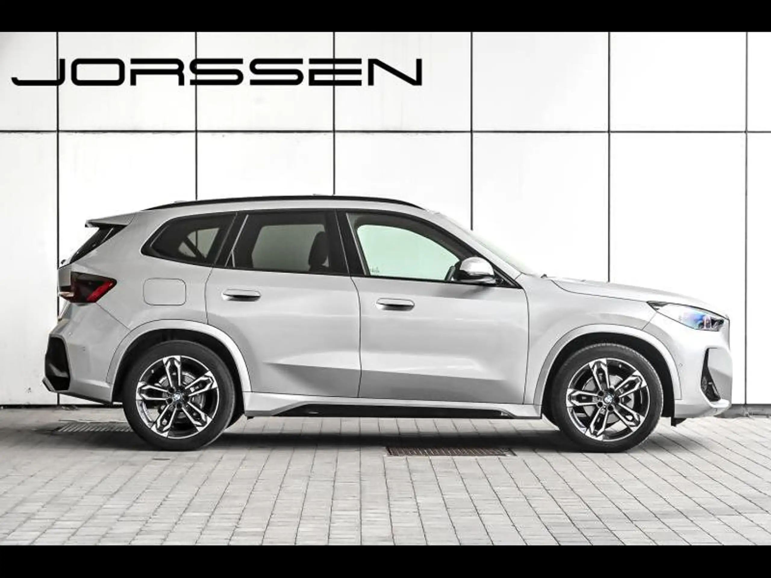 BMW - X1