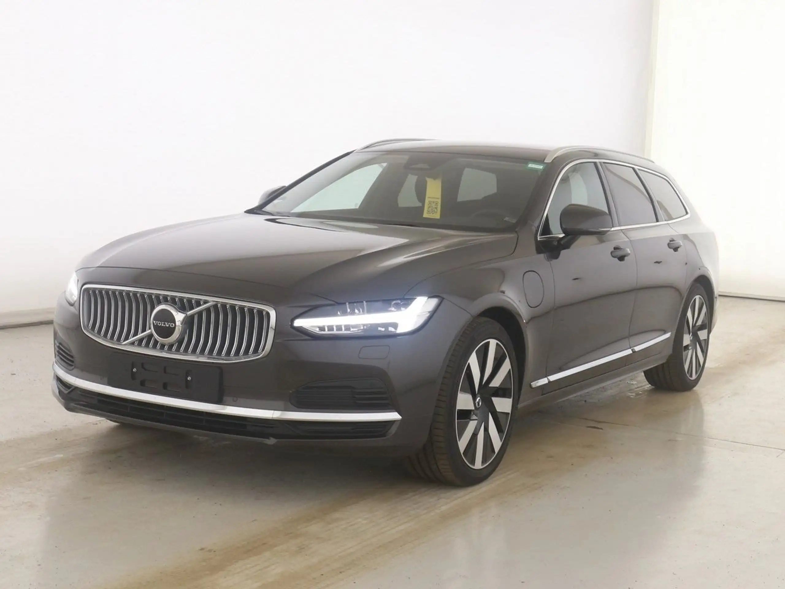 Volvo V90 2023