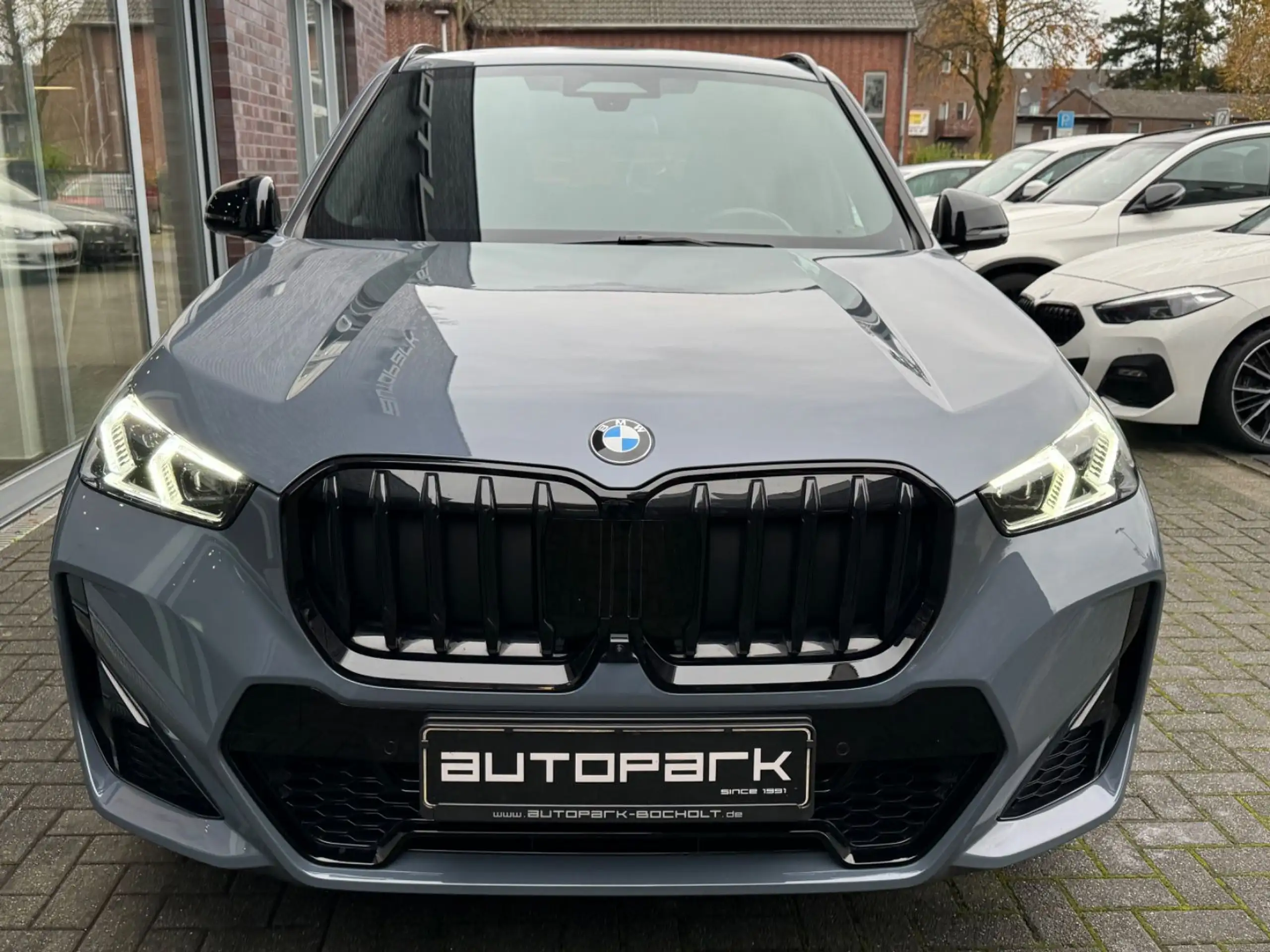 BMW - X1