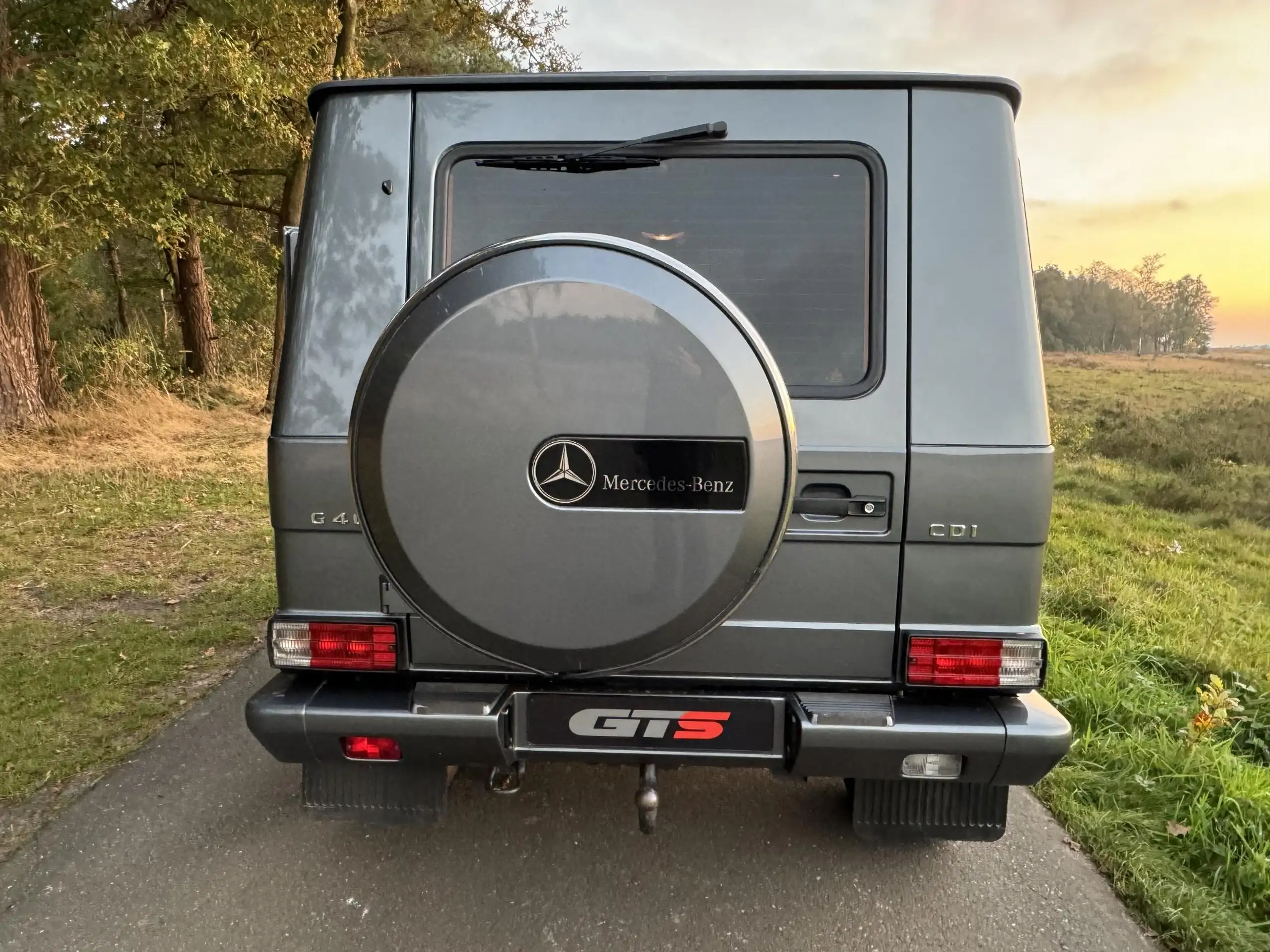 Mercedes-Benz - G 400