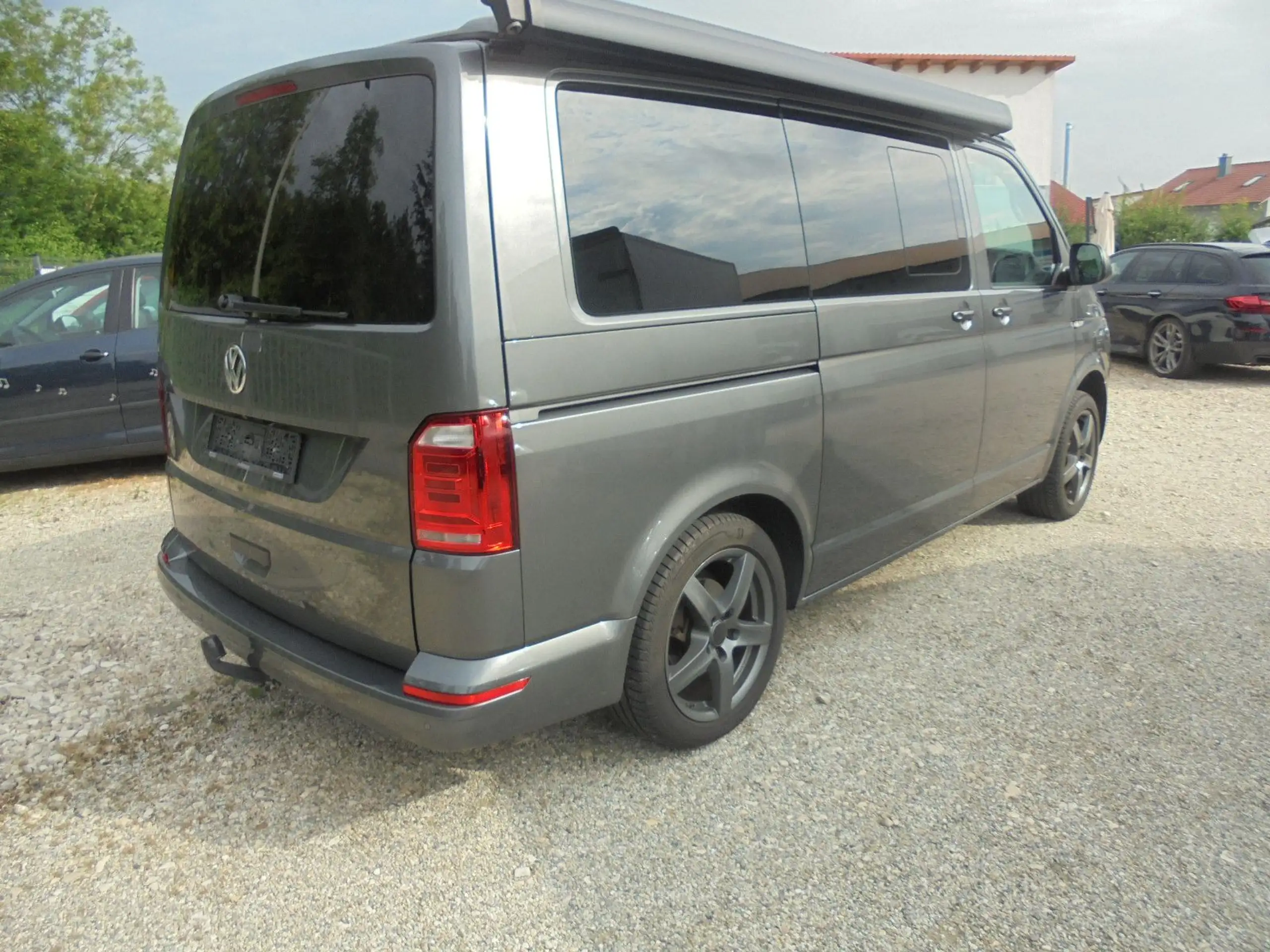 Volkswagen - T6 California