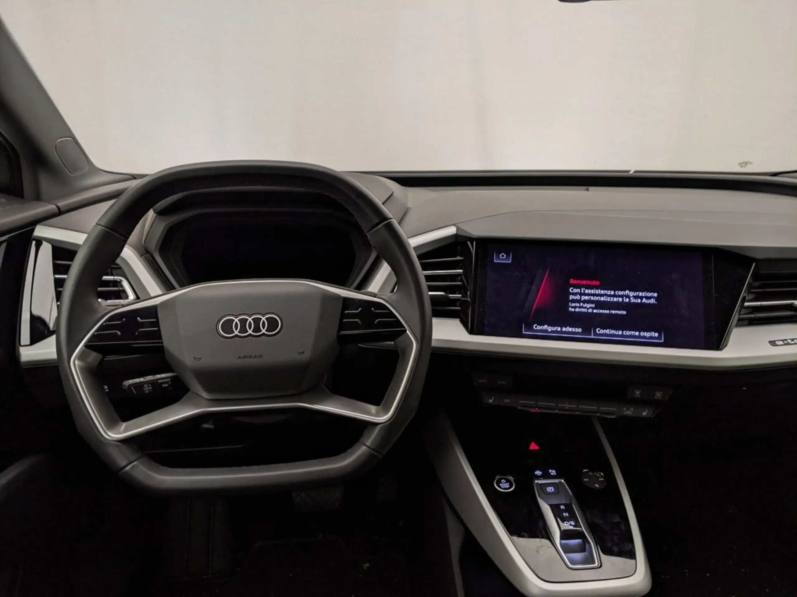 Audi - Q4 e-tron