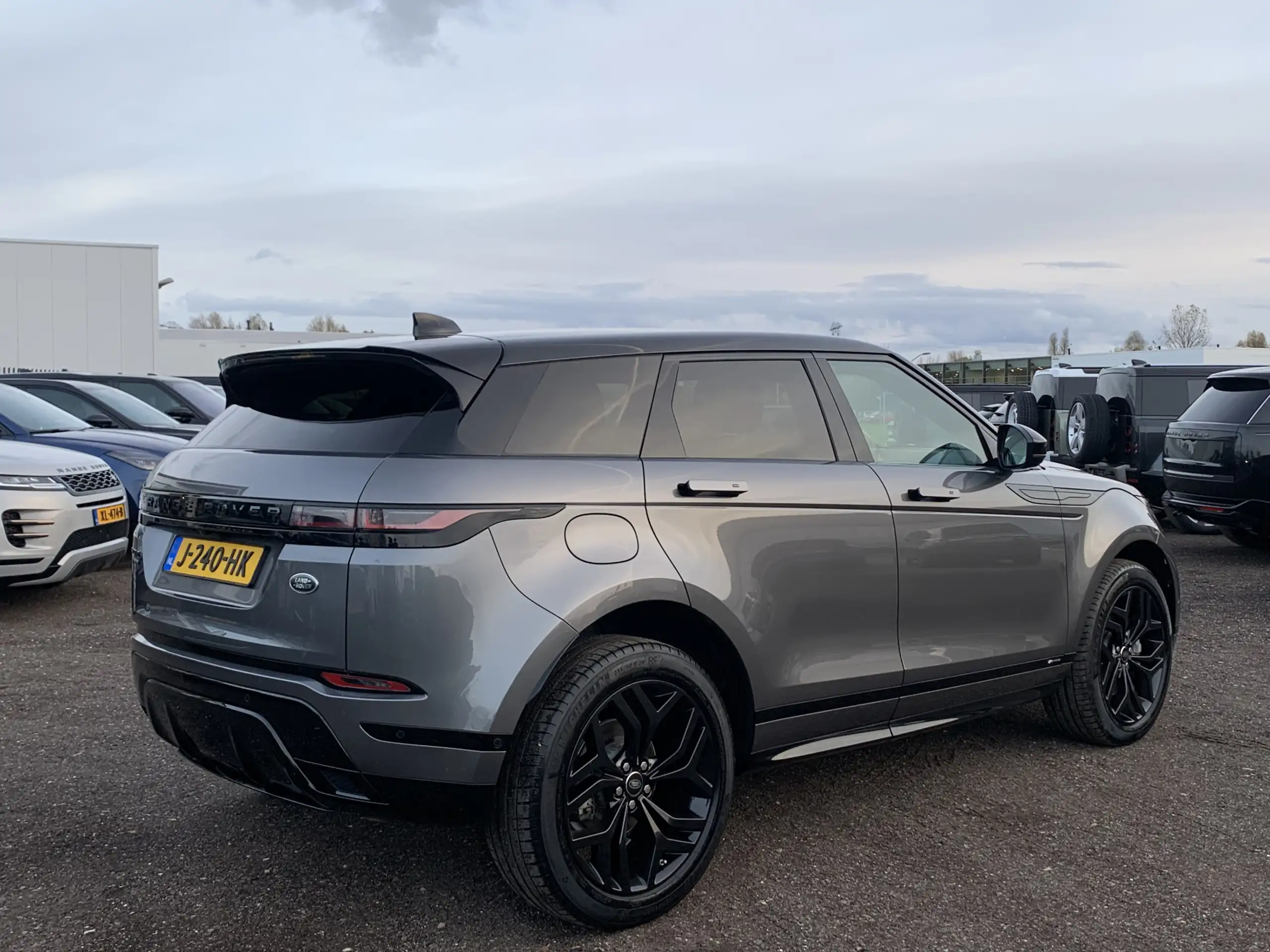 Land Rover - Range Rover Evoque