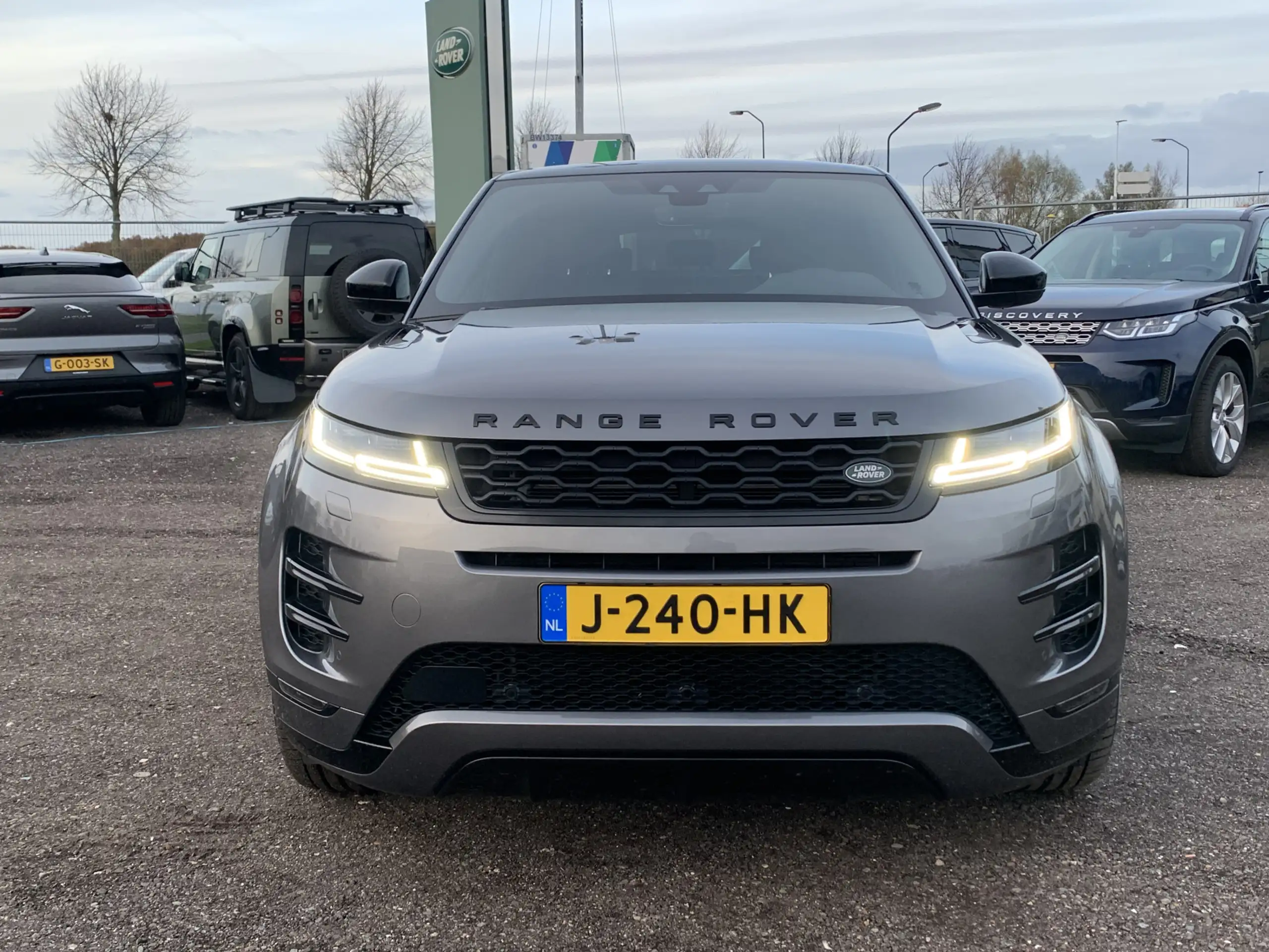 Land Rover - Range Rover Evoque