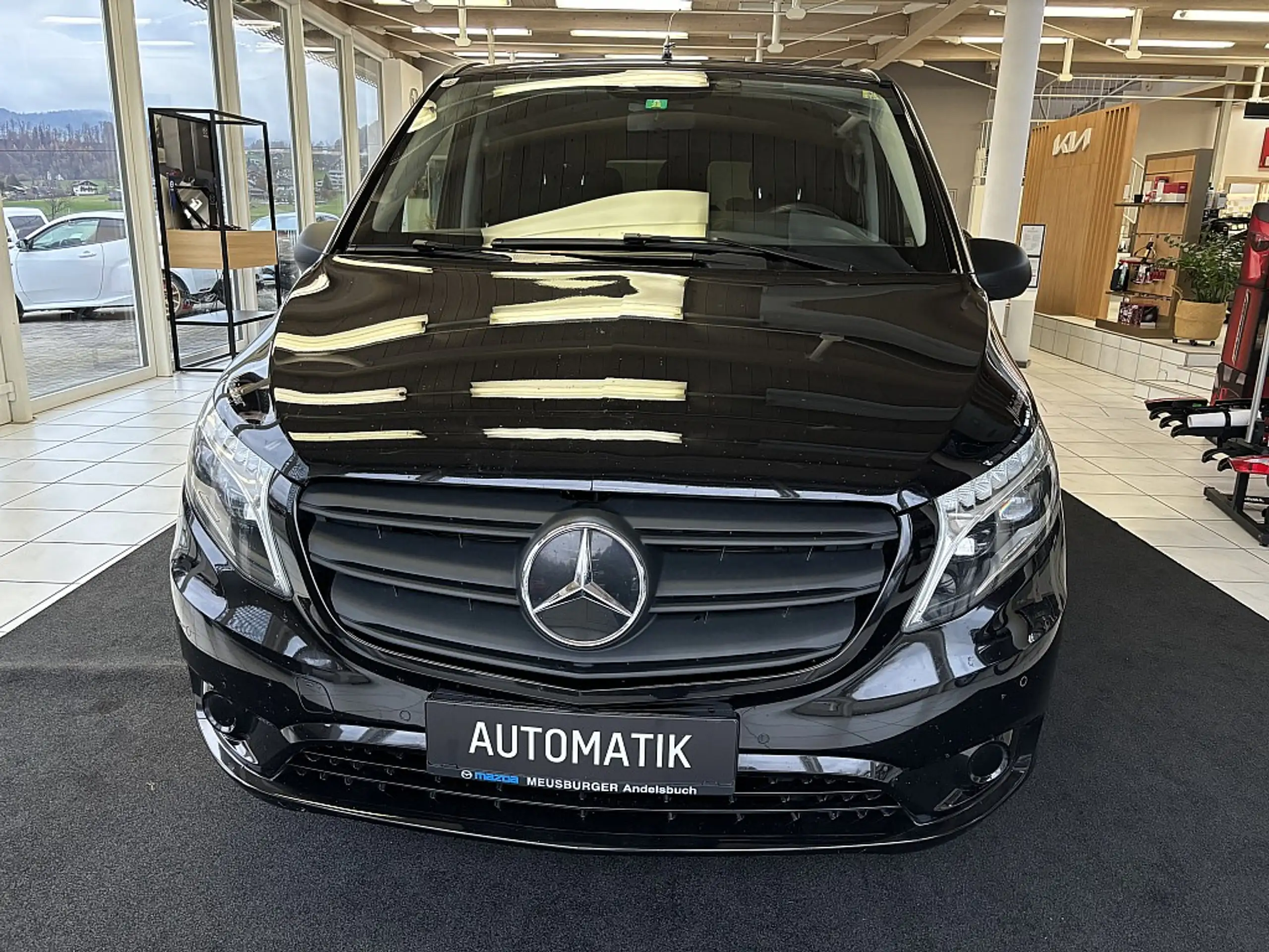 Mercedes-Benz - Vito