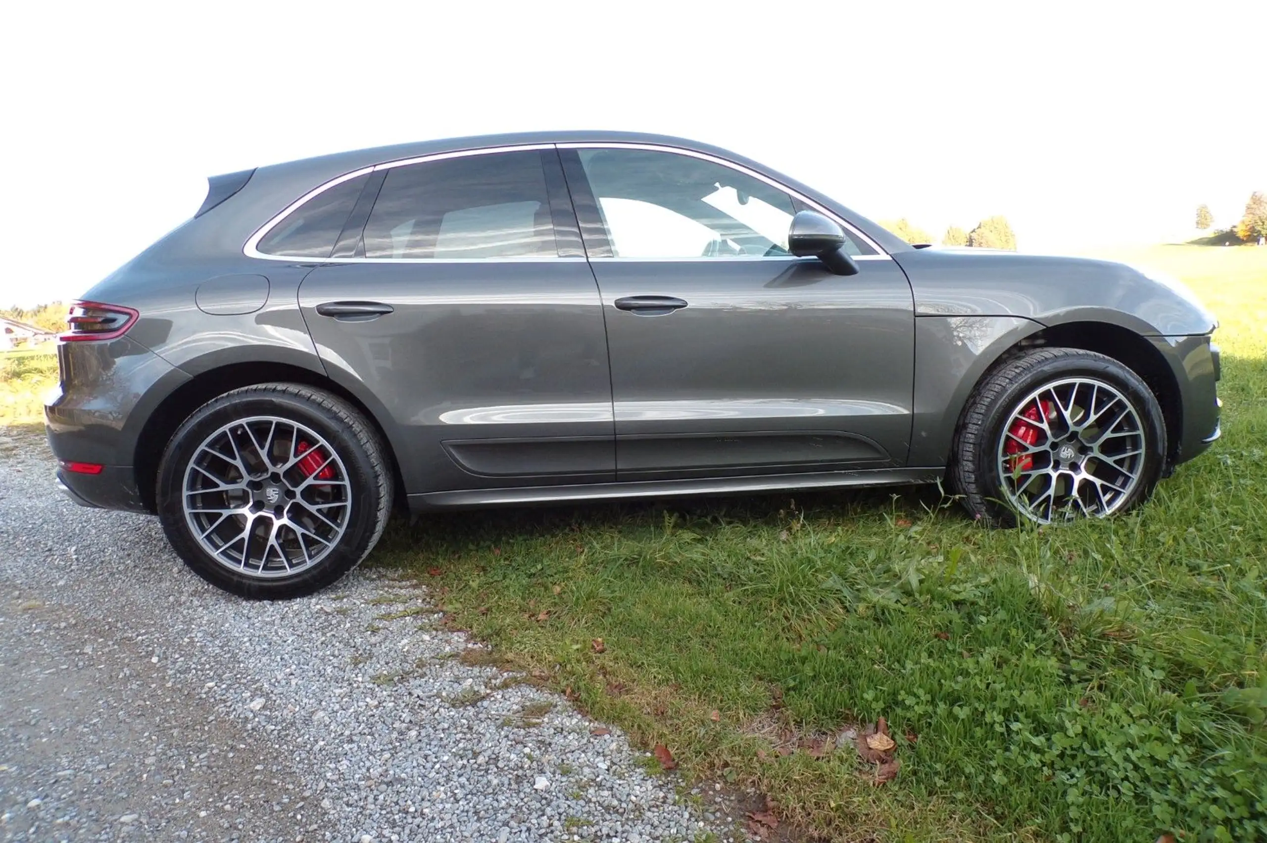 Porsche - Macan