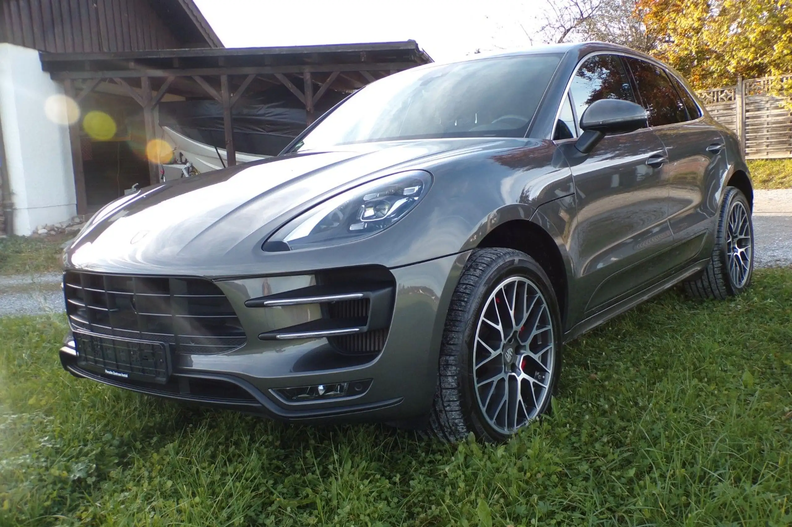 Porsche - Macan