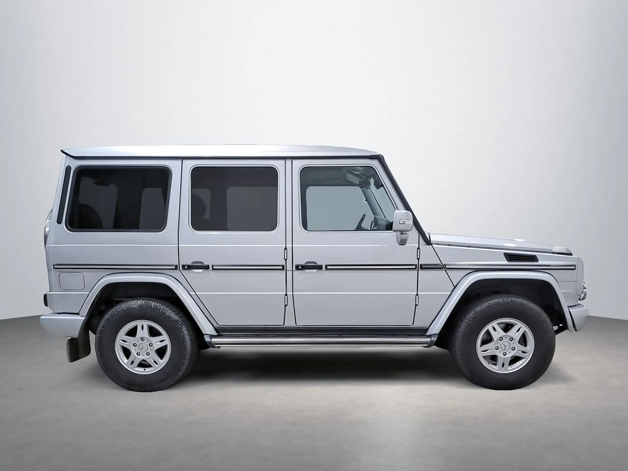 Mercedes-Benz - G