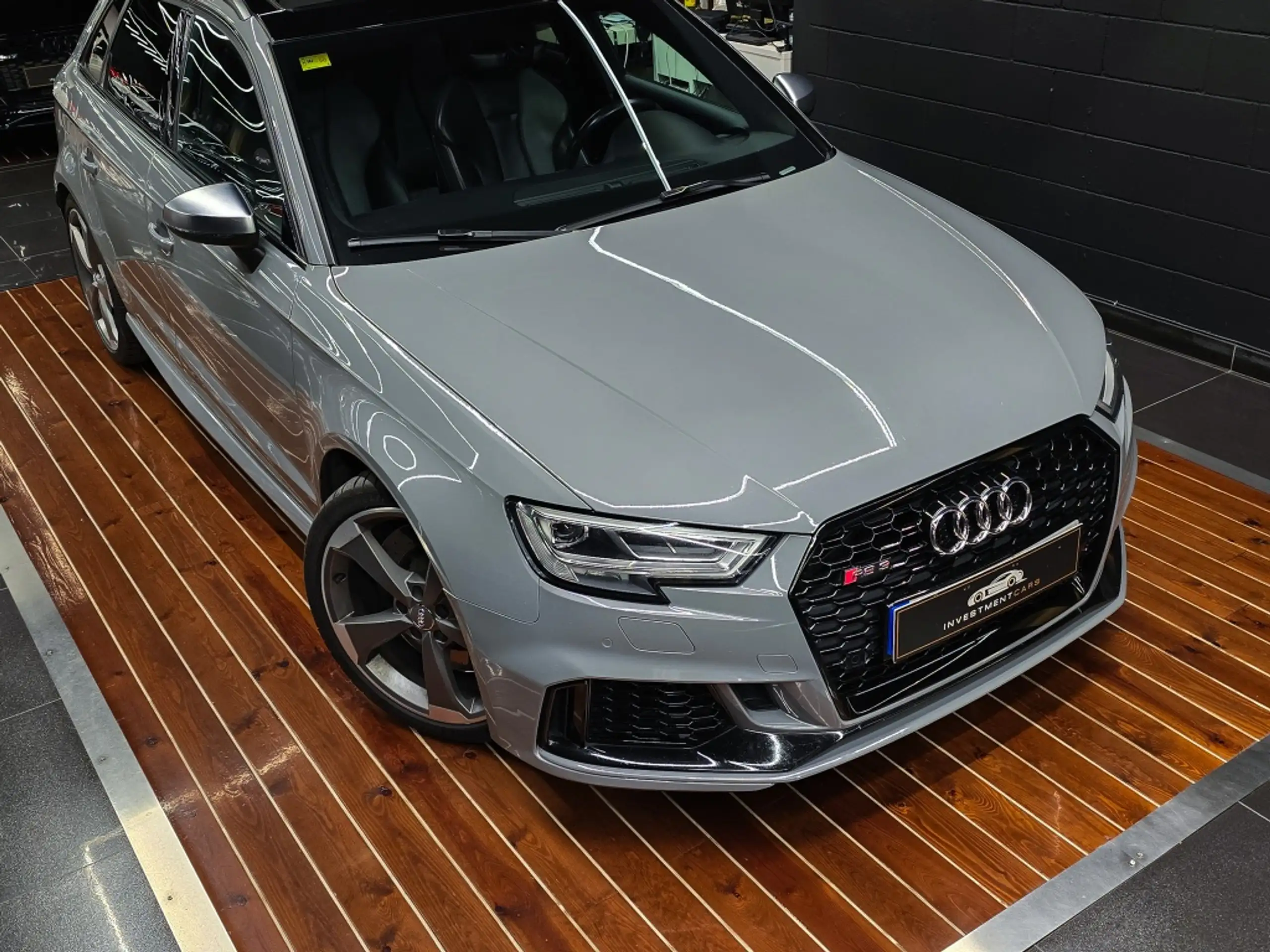 Audi - RS3