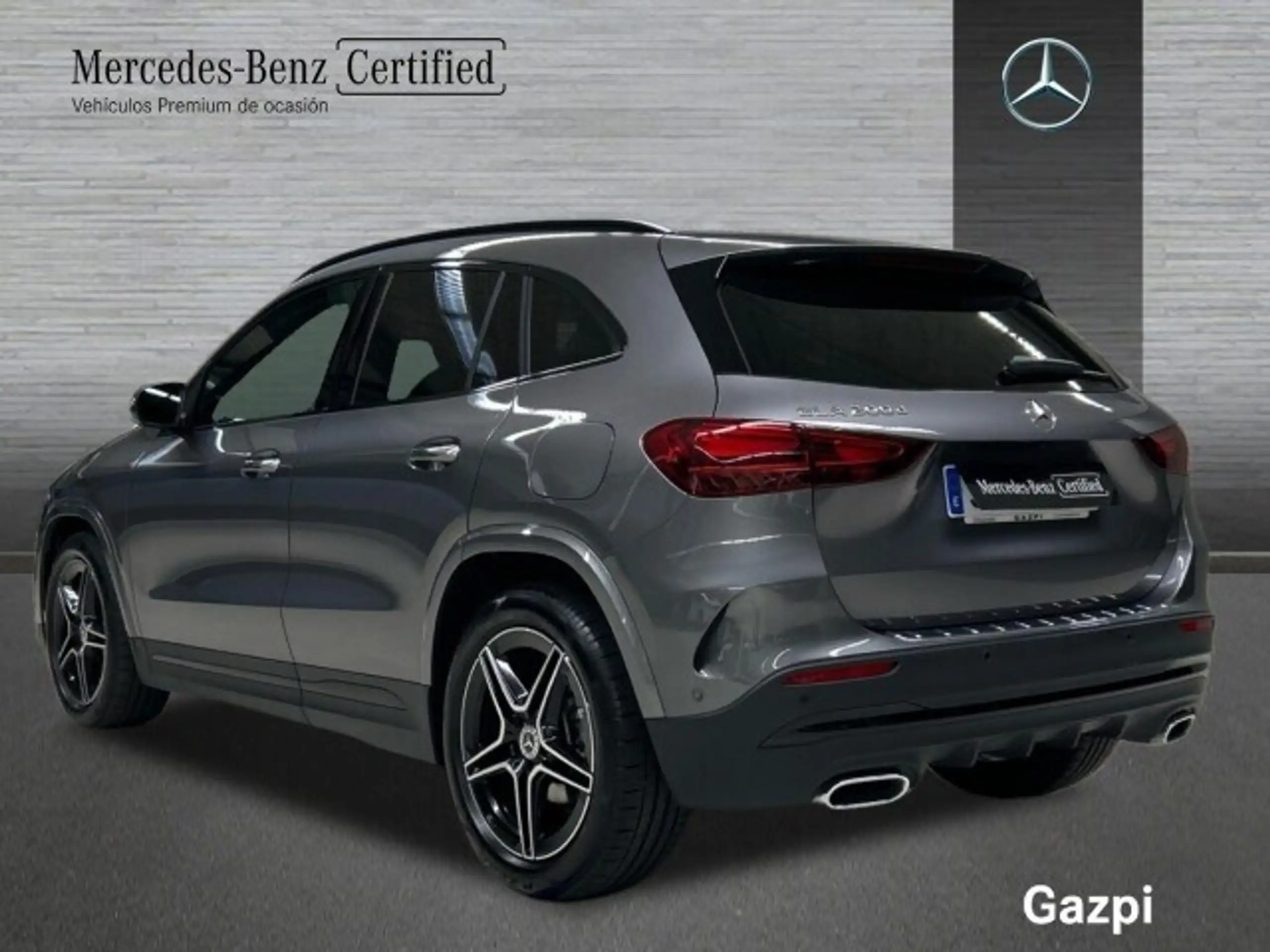 Mercedes-Benz - GLA 200