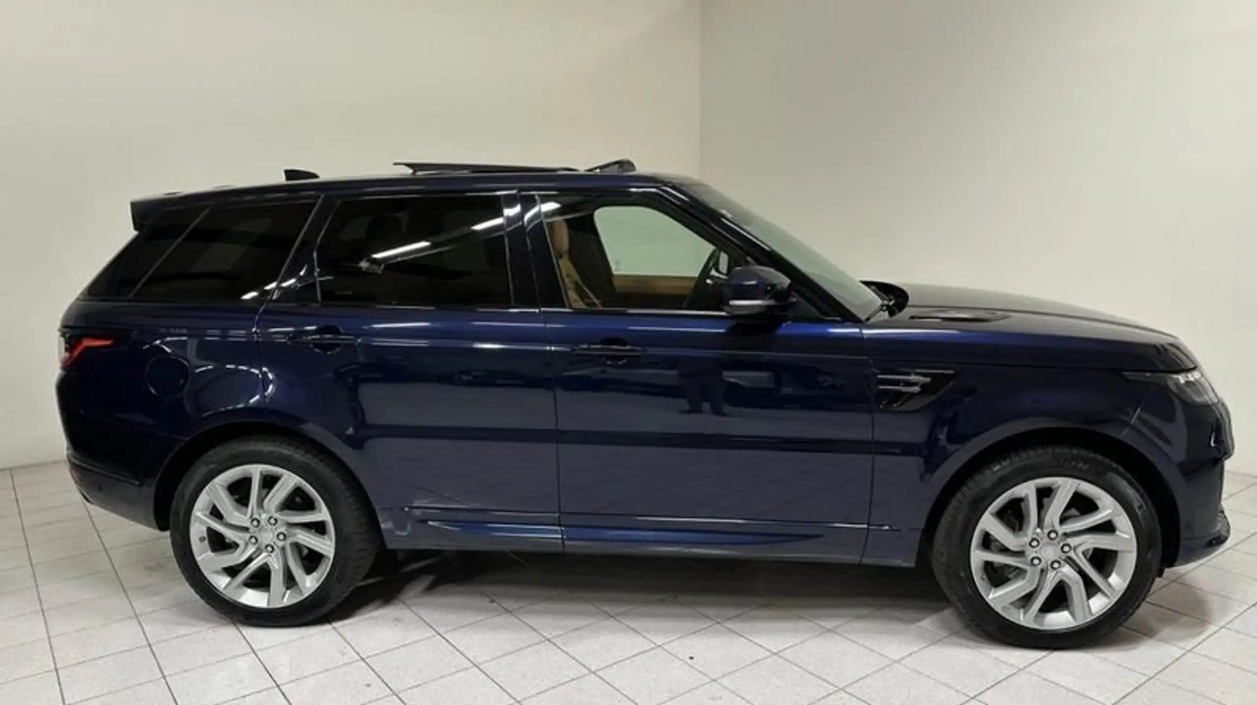 Land Rover - Range Rover Sport