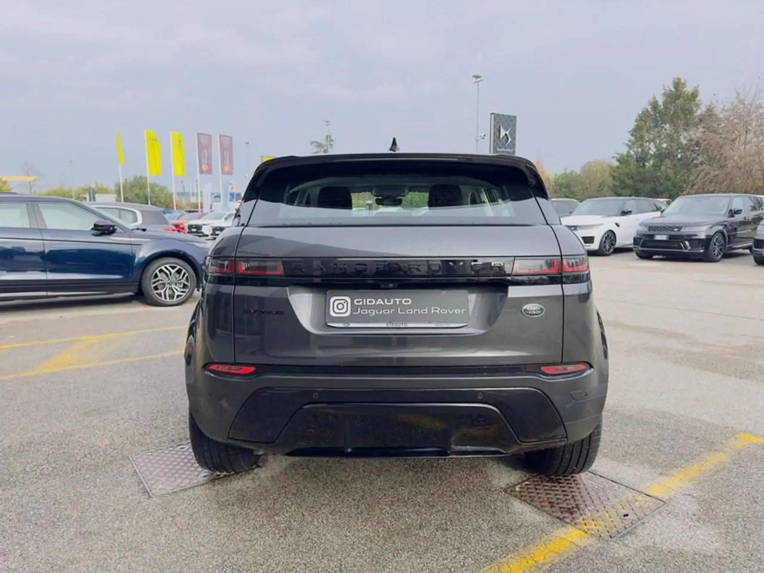 Land Rover - Range Rover Evoque